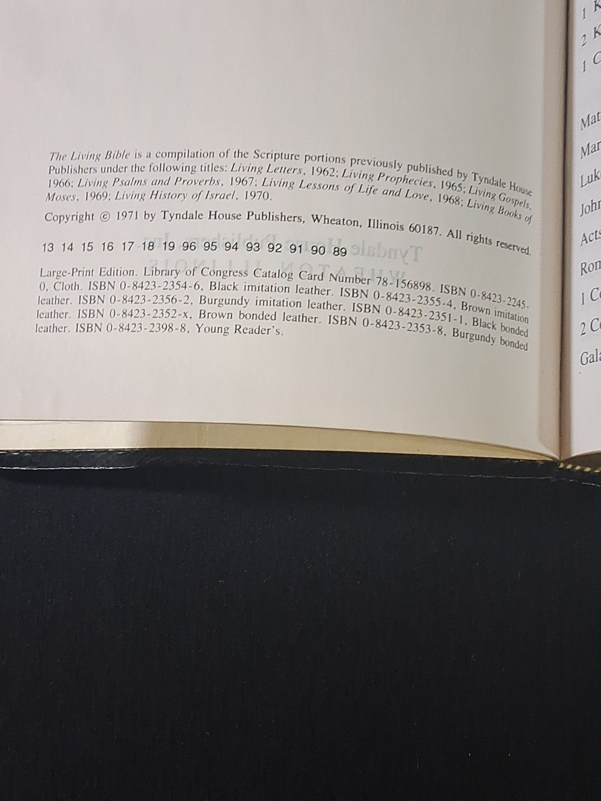 The Living Bible Large Print Edition, Paraphrased, Red Letter 1971 Tyndale black