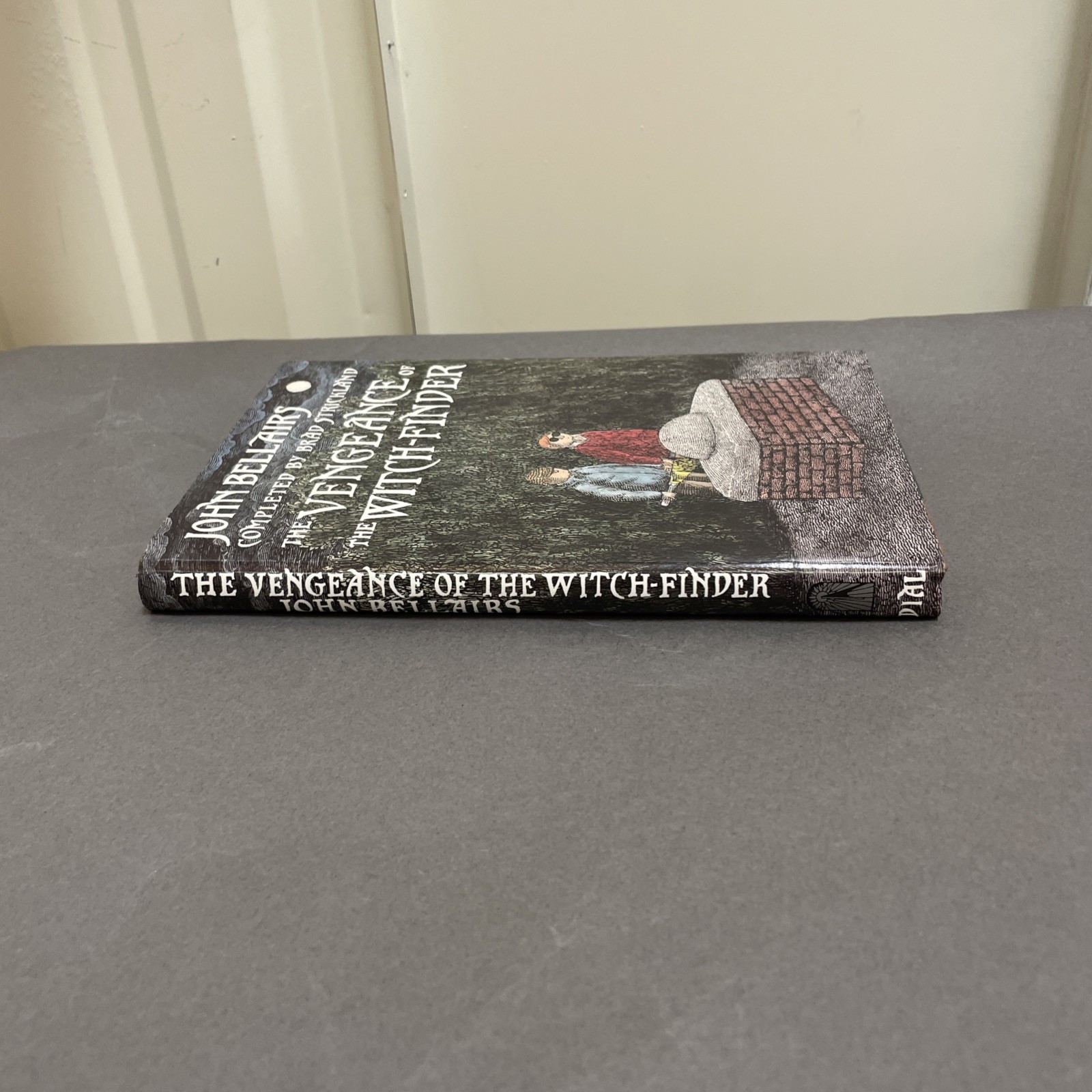 The Vengeance of the Witch-Finder Bellairs, John|Strickland HC/DJ 1st Ed 1993