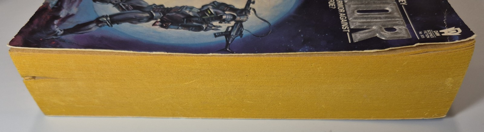 DAW Armor John Steakley Science Fiction Novel PB Book 1st Printing December 1984