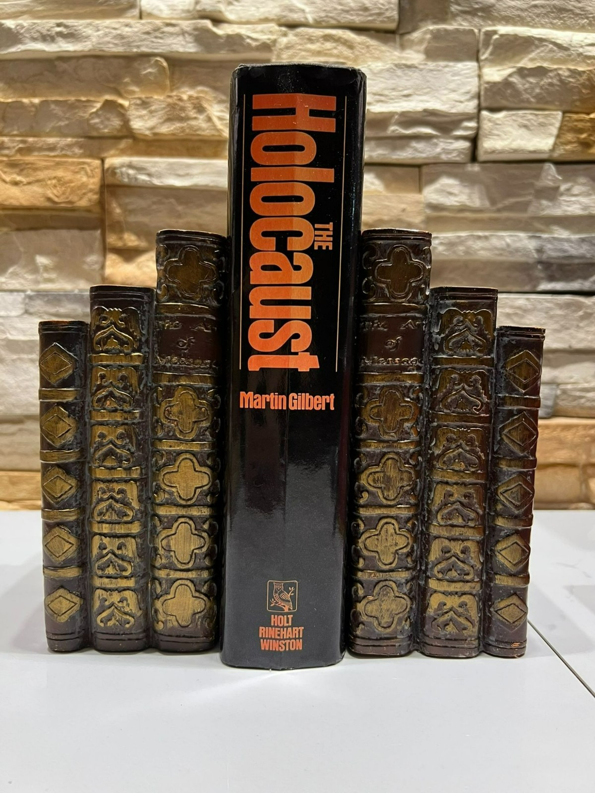 The Holocaust by Martin Gilbert 1985 HCDJ First Edition WWII Jews History Book