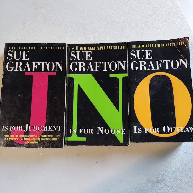 Sue Grafton Kinsey Millhone Mystery Series 3 Book Lot J N O Paperbacks