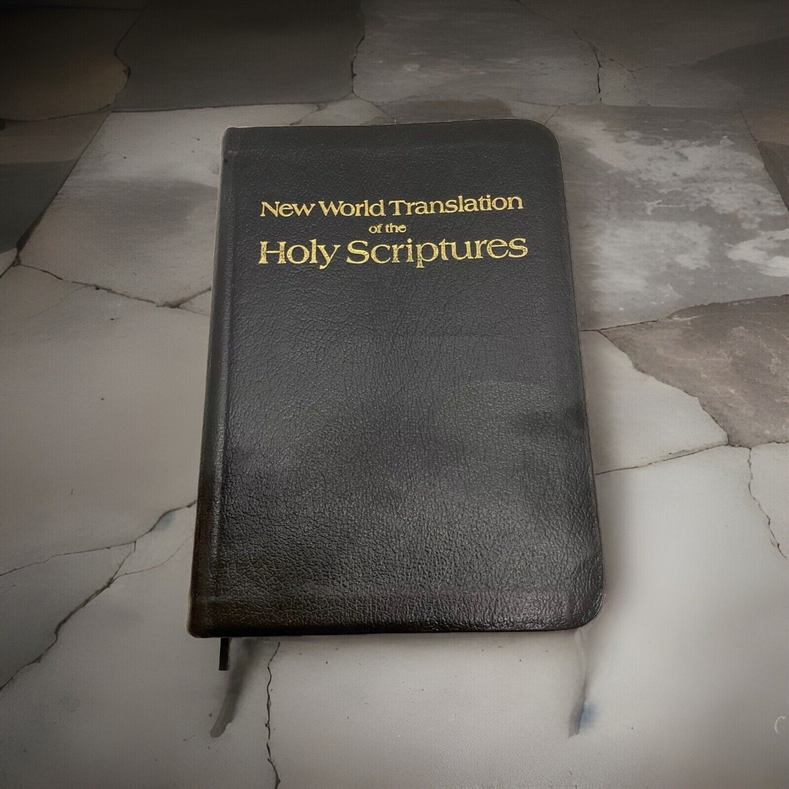 Faux Leather Bound New World Translation Of Holy Transcripts 1984 ribbon 7 By 5