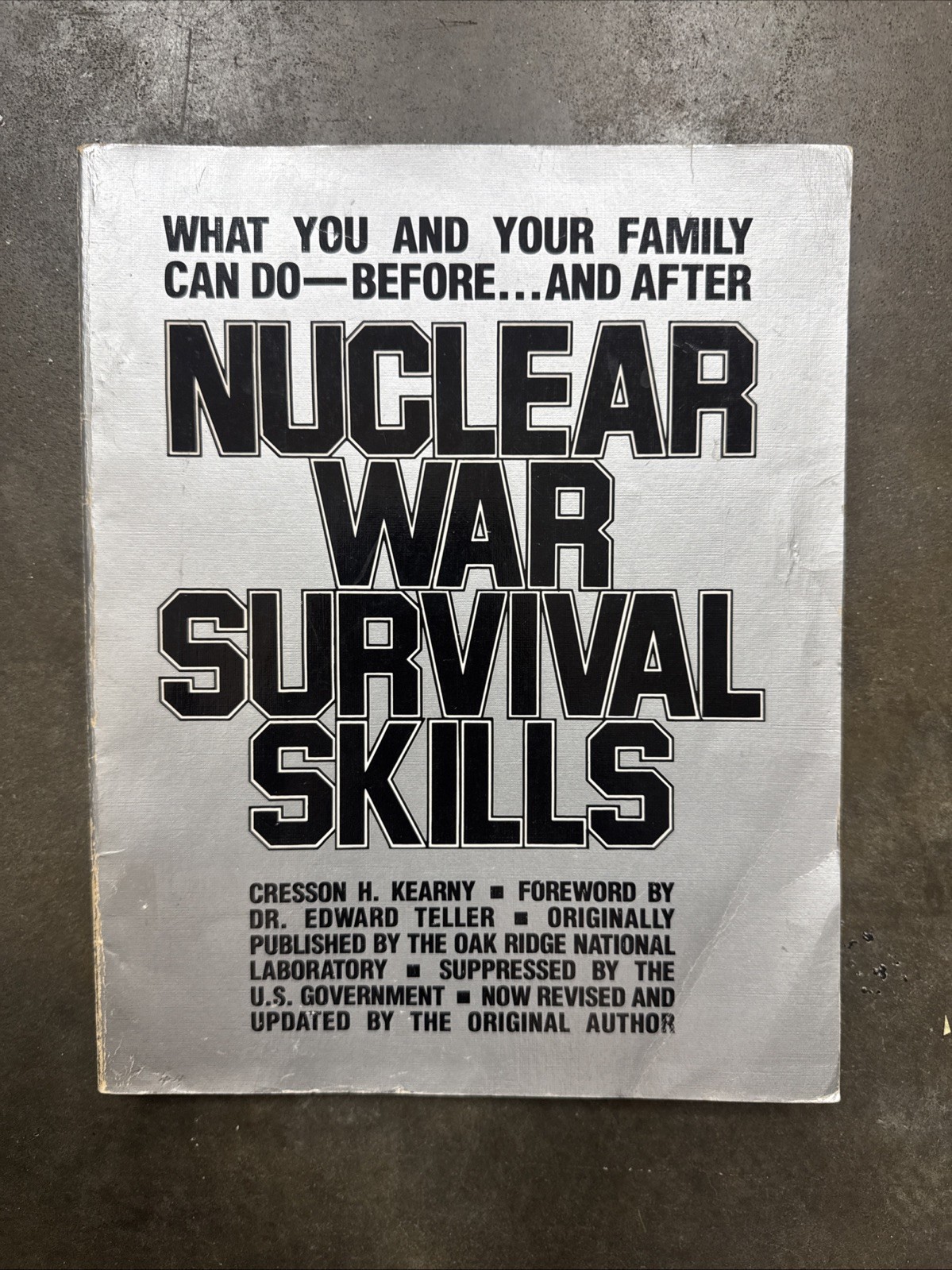 NUCLEAR WAR SURVIVAL SKILLS Book Vintage 1982 Rare Cresson H Kearny