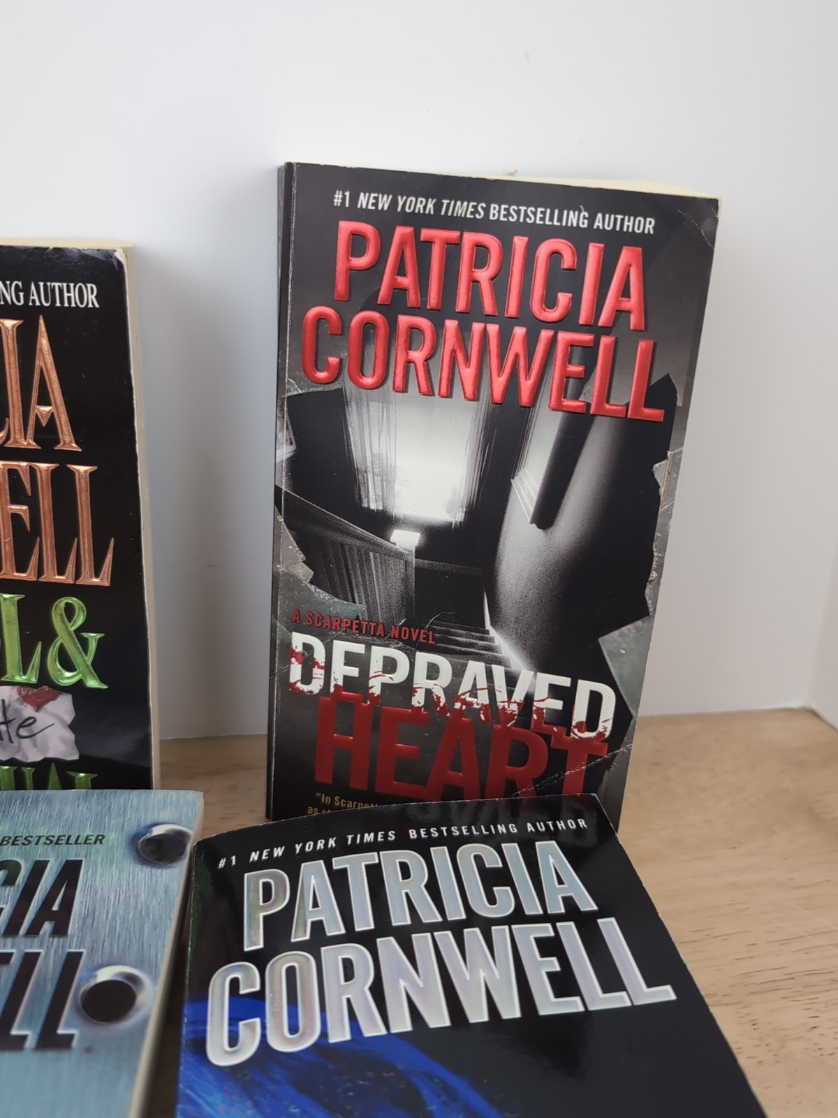 Patricia Cornwell Book Lot Dust, Scarpetta And Cruel & Unusual