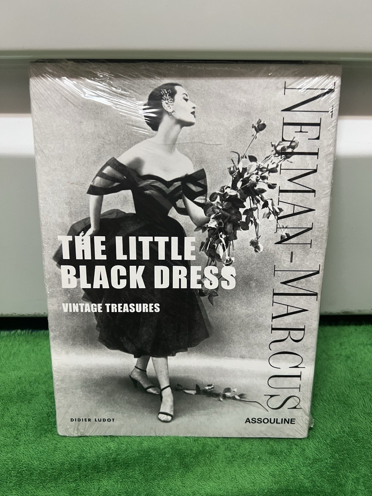 Neiman Marcus The Little Black Dress Book 8.75” X 6.25” Brand New Sealed