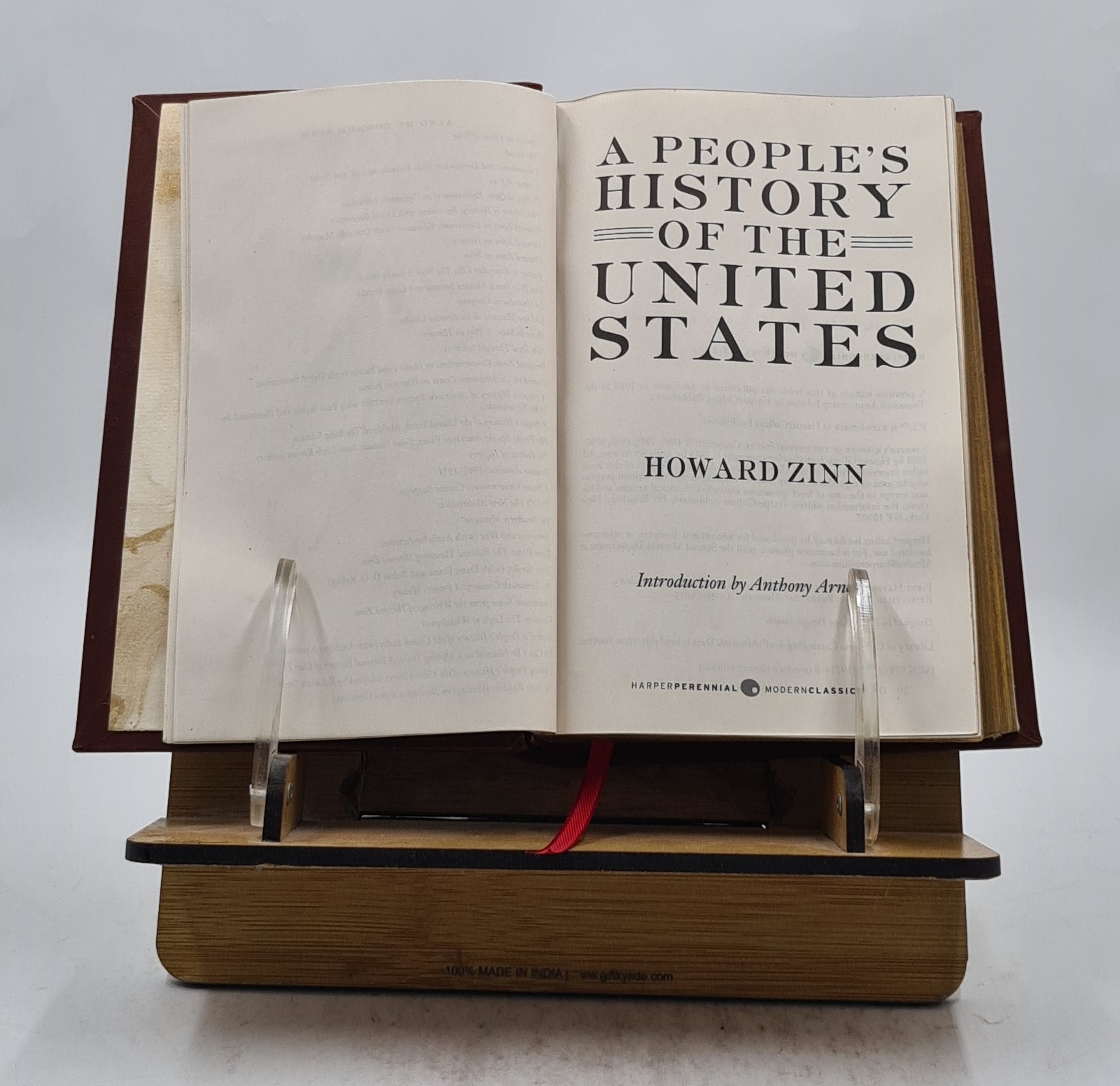 A People’S History Of The United States [Premium Leather Bound]