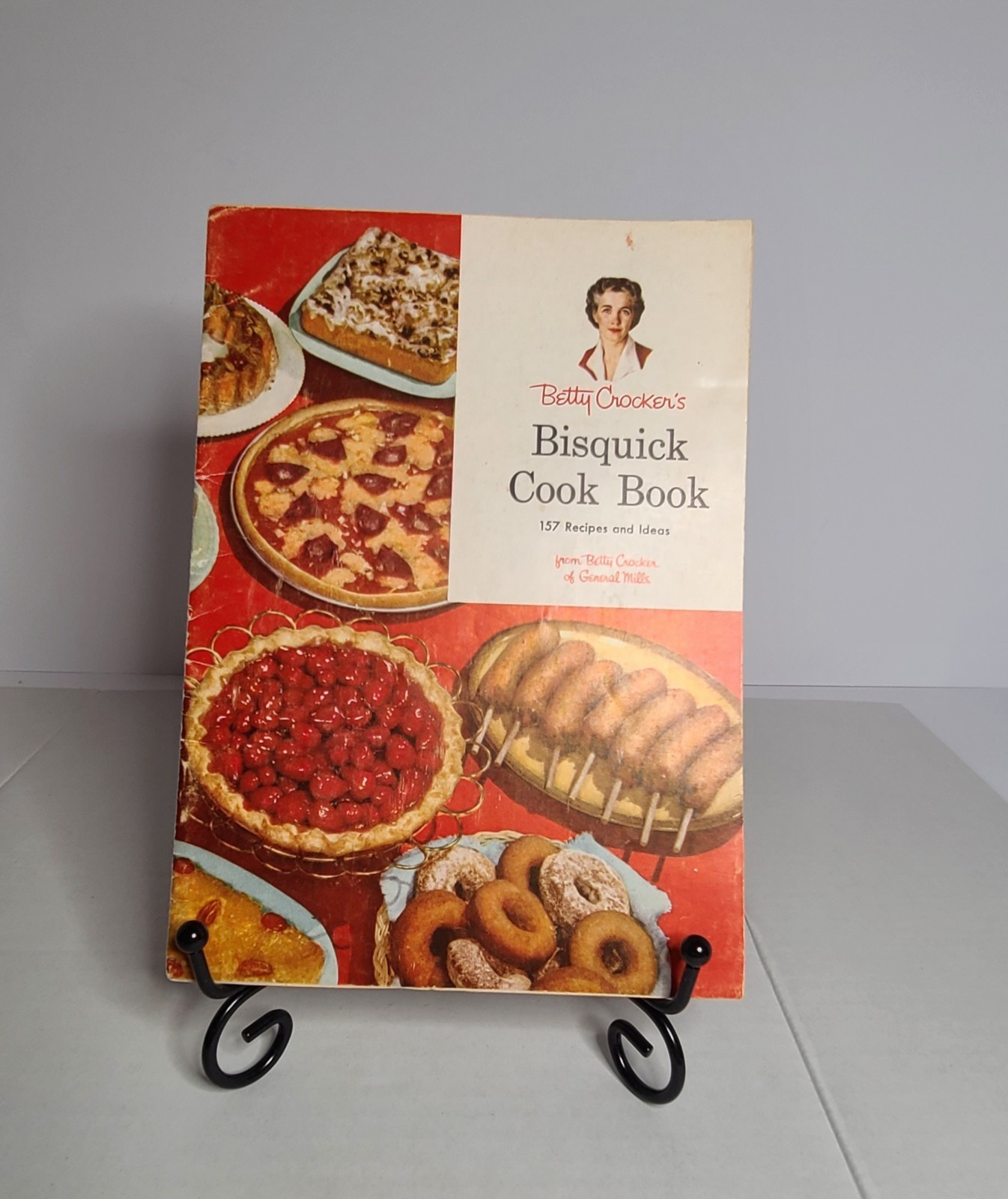 Betty Crocker’s Bisquick Cook Book 157 Recipes and Ideas Vintage 1956-26 pages