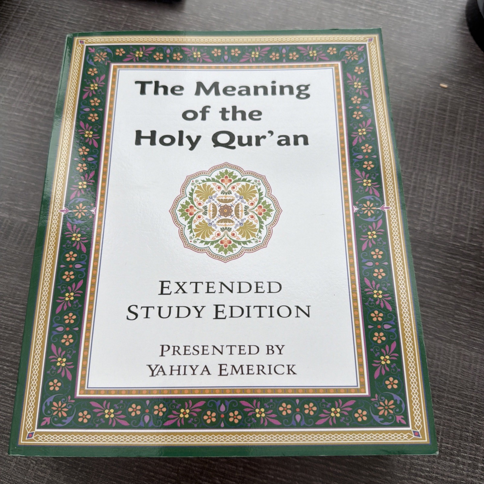 Meaning of the Holy Qur’an in Today’s English by Yahiya Emerick (2010, Trade…