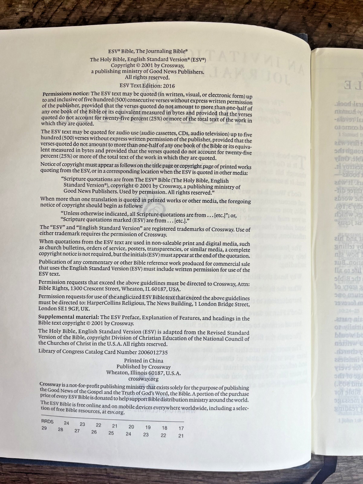 2016 HOLY BIBLE, Juornaling Bible, ESV, Crossway, Blue Flora Cloth, GOOD