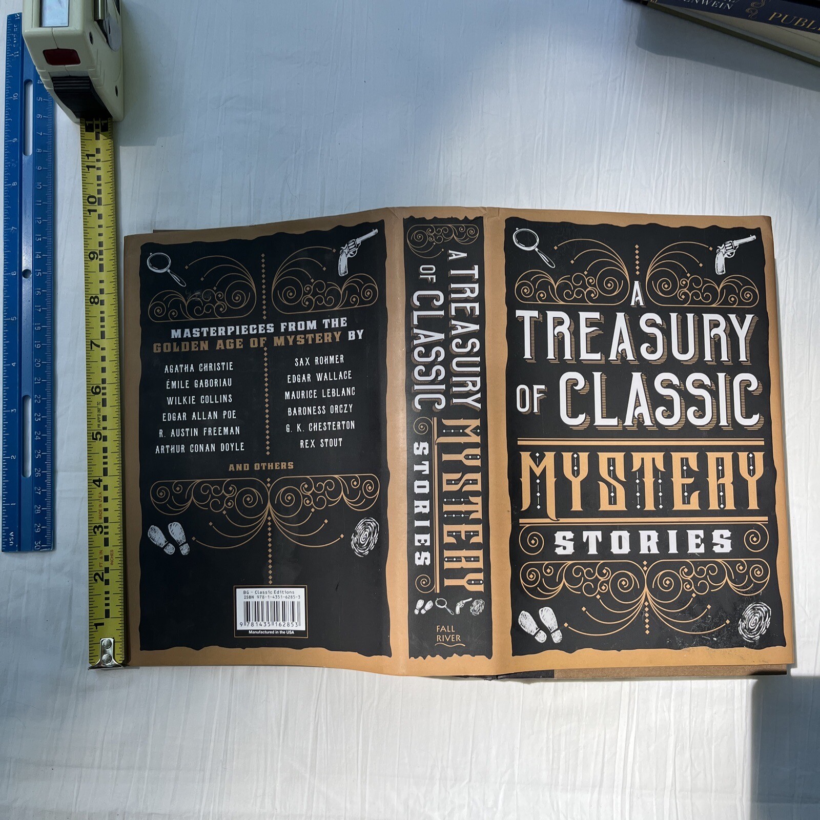 A Treasury of Classic Mystery Stories (Hardcover)