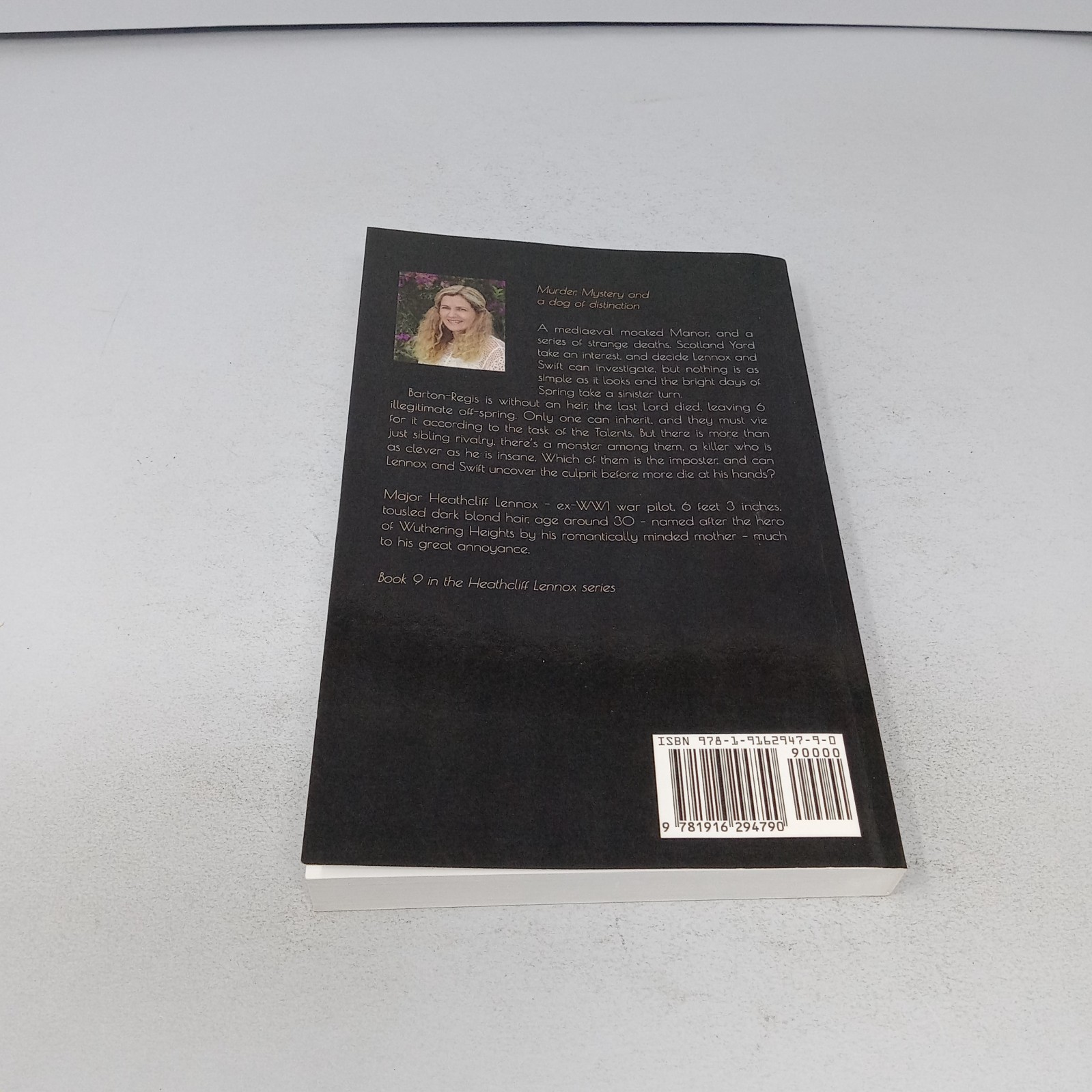 A Wreath of Red Roses: Paperback by Karen Baugh Menuhin