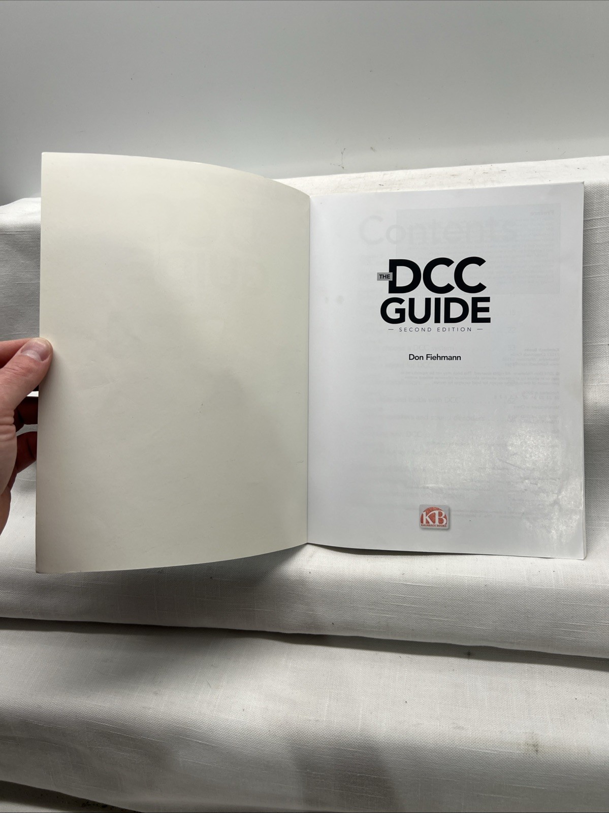 MODEL RAILROADING The DCC Guide Model Train & Wiring & Electronics 2nd Ed. 2014