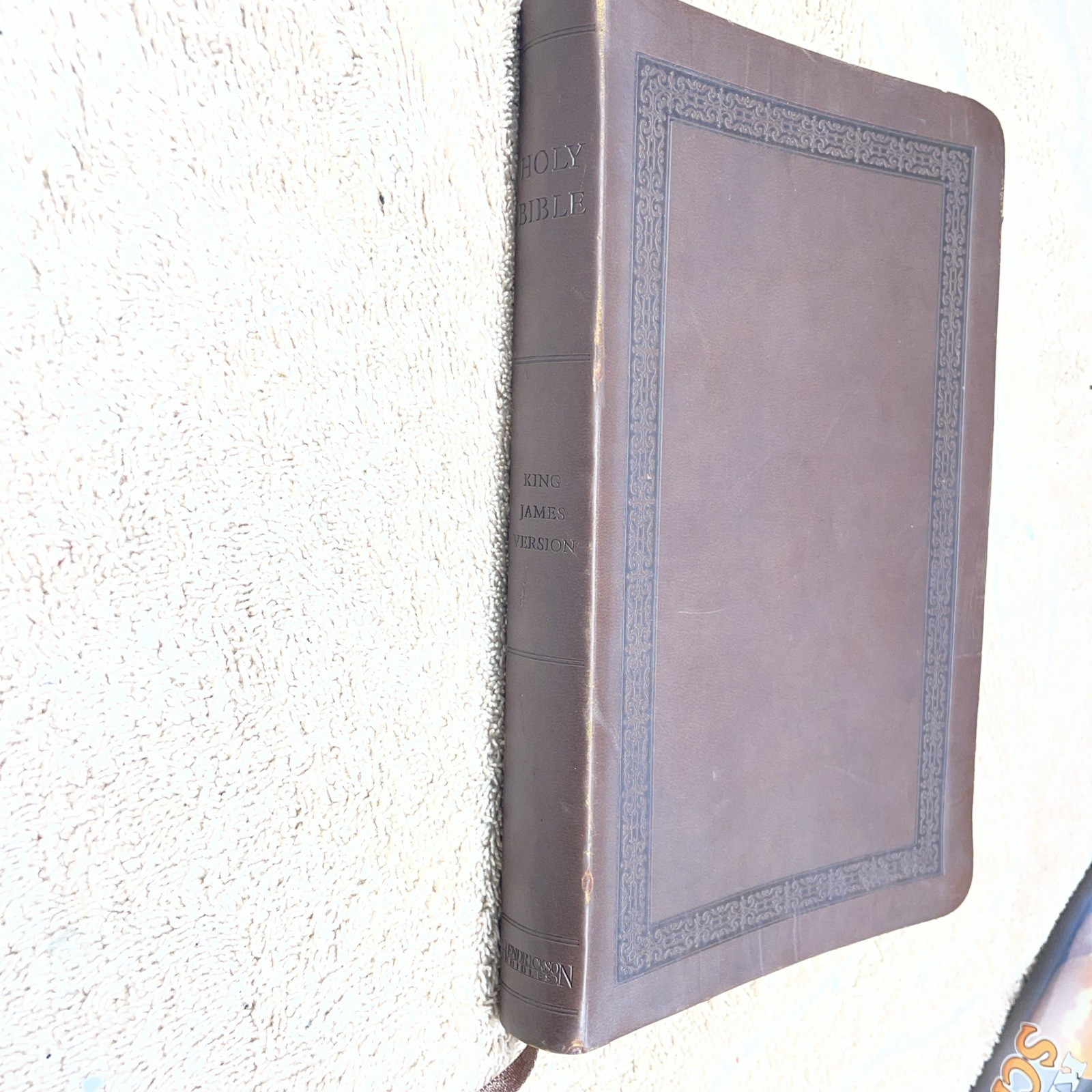 Gift Bible KJV by Hendrickson Publishing Leather Brown Color Maps Unused
