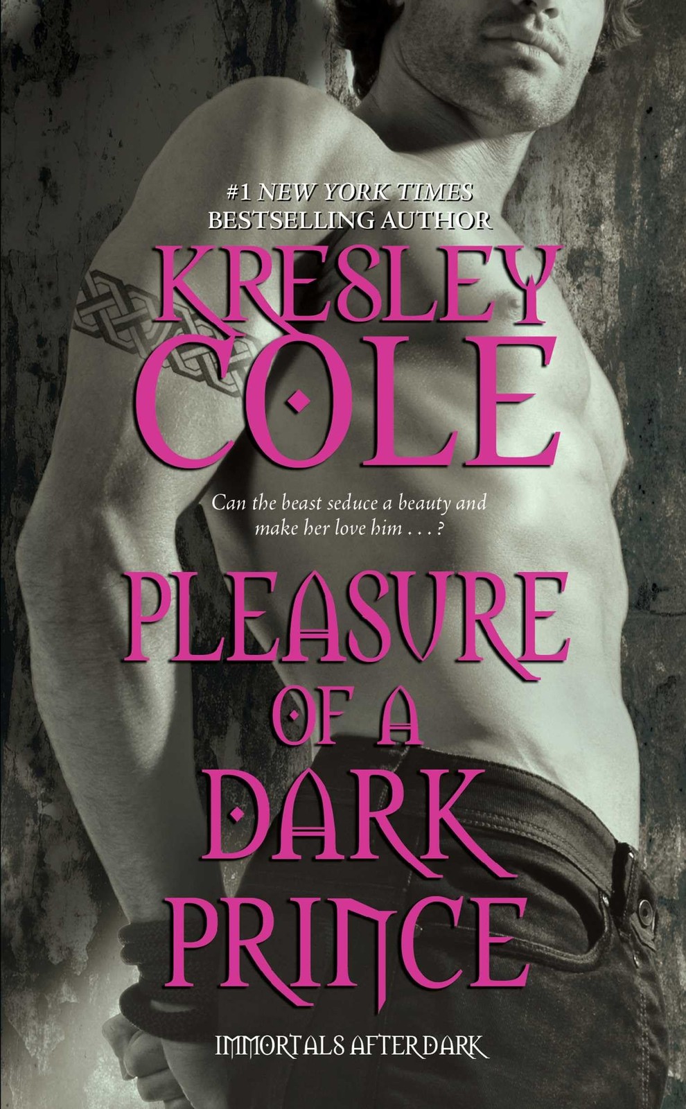 Pleasure of a Dark Prince (Immortals After Dark, Book 7) – mass market paper…