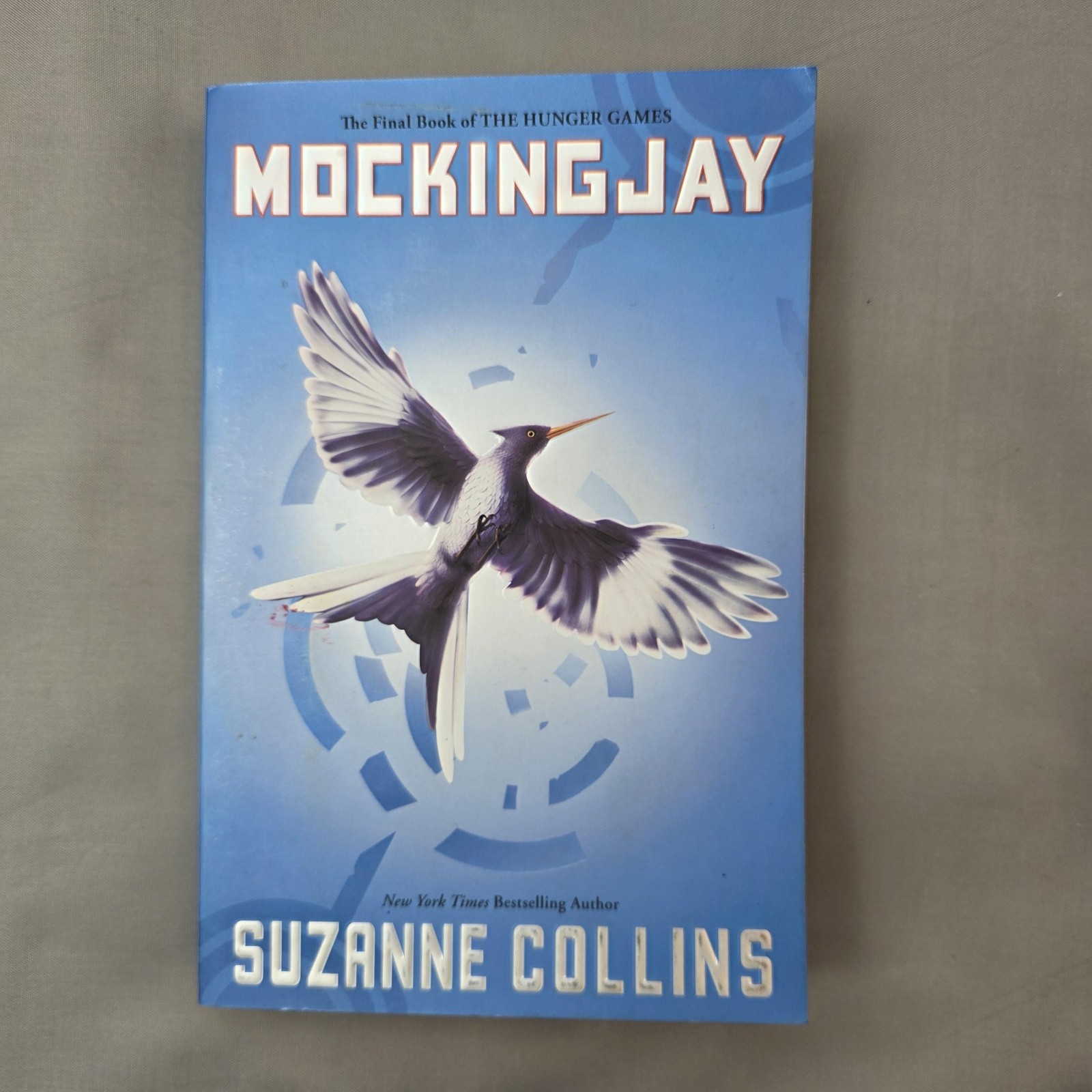Mockingjay & Hunger Games Suzanne Collins Scholastic PB 2 Book Lot YA Black Blue