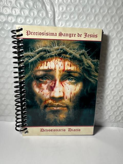 Preciosisima Sangre de Jesus Devocionario Diario (NEW SPANISH Devotional)