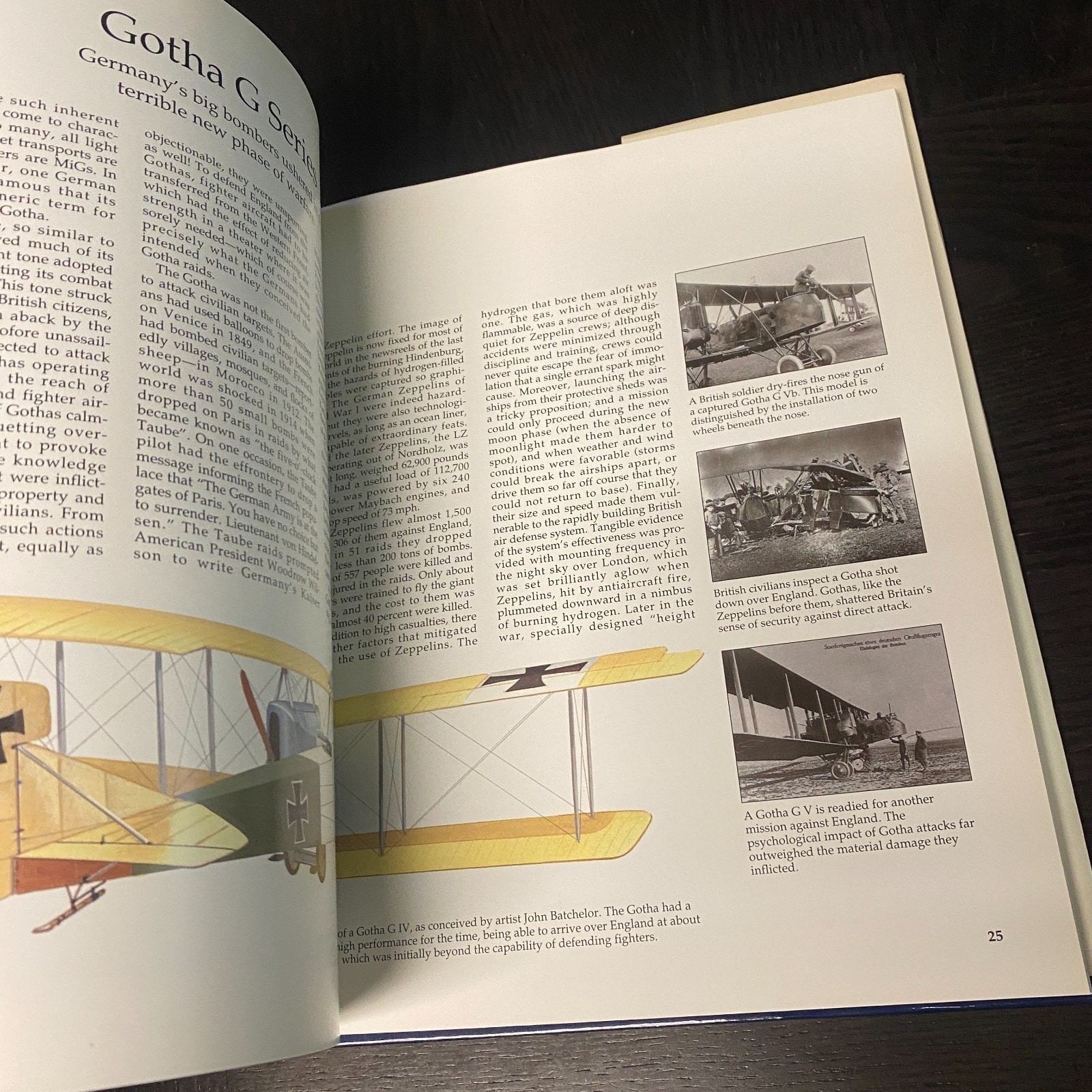 CLASSIC AIRCRAFT by Walter J. Boyne 1992 (HB)