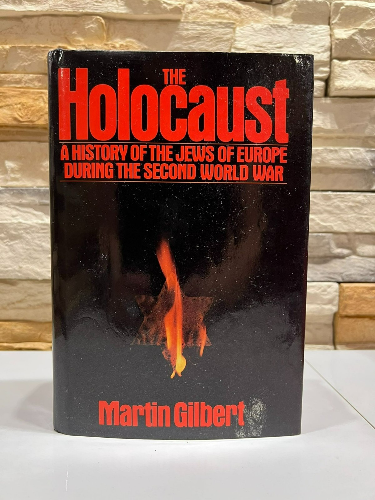 The Holocaust by Martin Gilbert 1985 HCDJ First Edition WWII Jews History Book