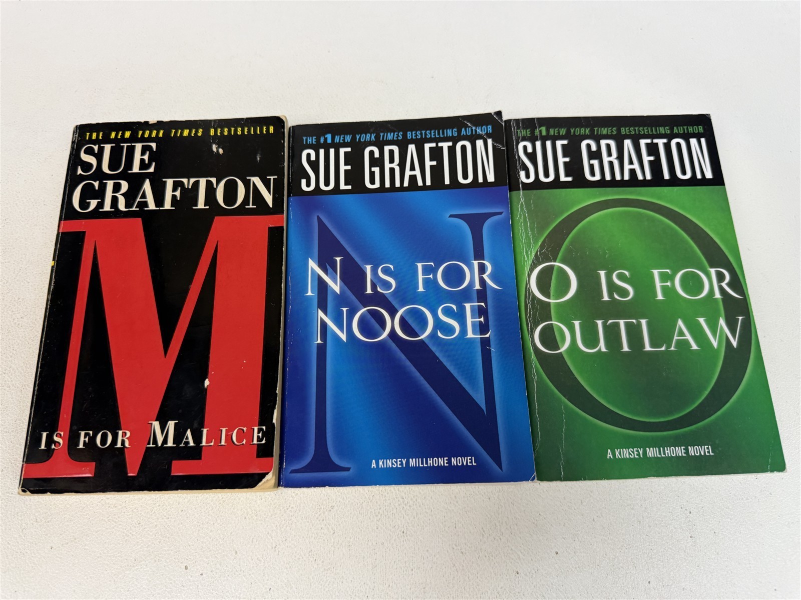 Sue Grafton Lot ALL 25 Kinsey Millhone Mystery Paperbacks A is for Alibi to Y
