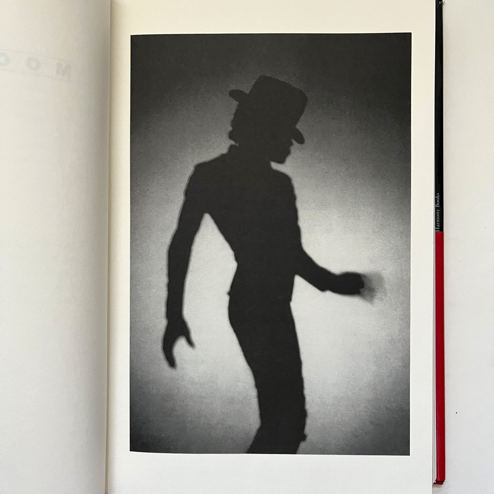 Michael Jackson Moonwalk First Revised Edition Book HIs Life – Hardcover 2009