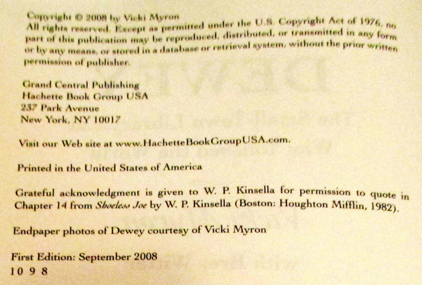 2008 Dewey by Vicki Myron Signed First Edition Hardcover Book D/J 288 Pages