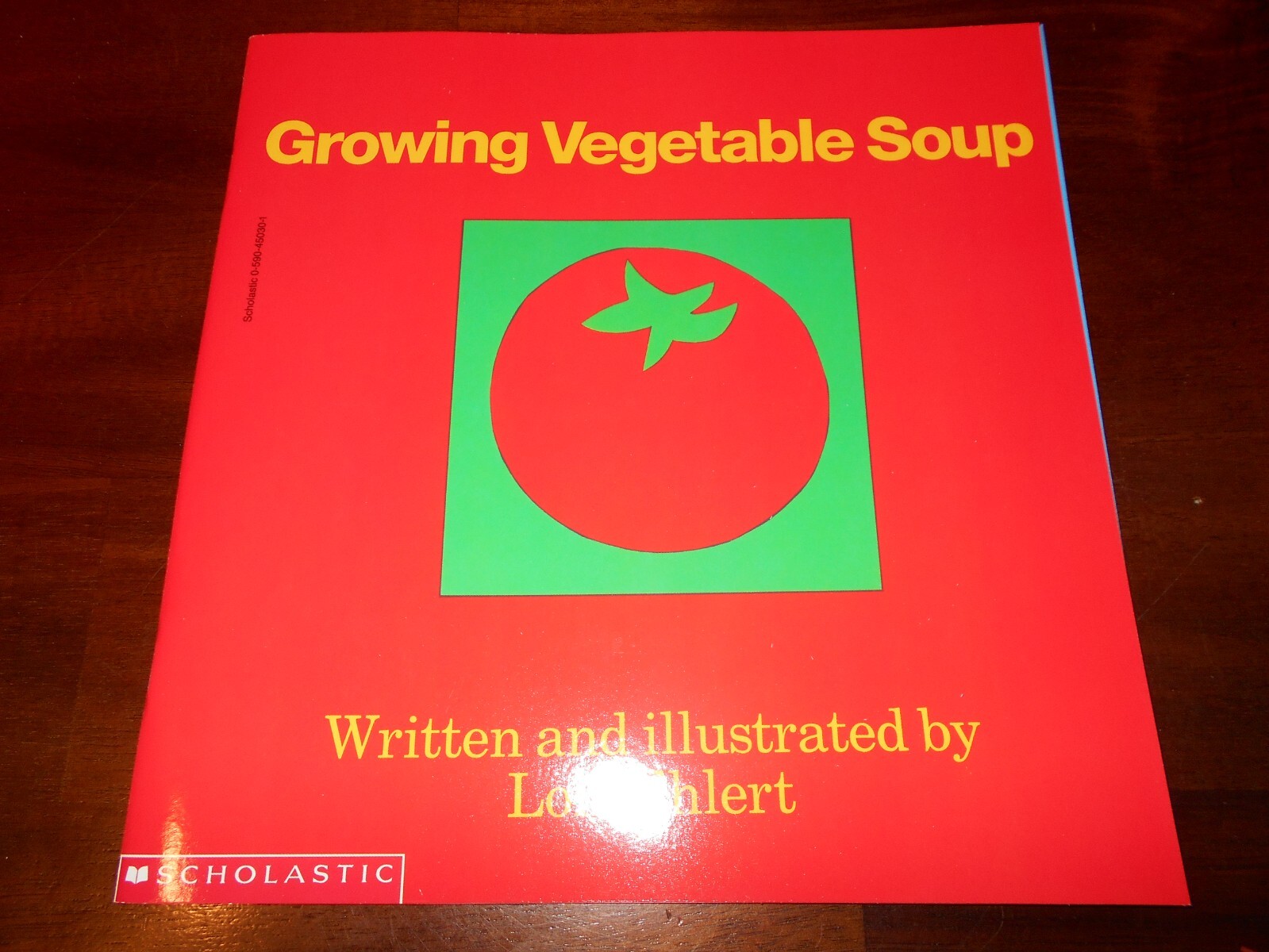 Growing Vegetable Soup – paperback, Lois Ehlert – Like New