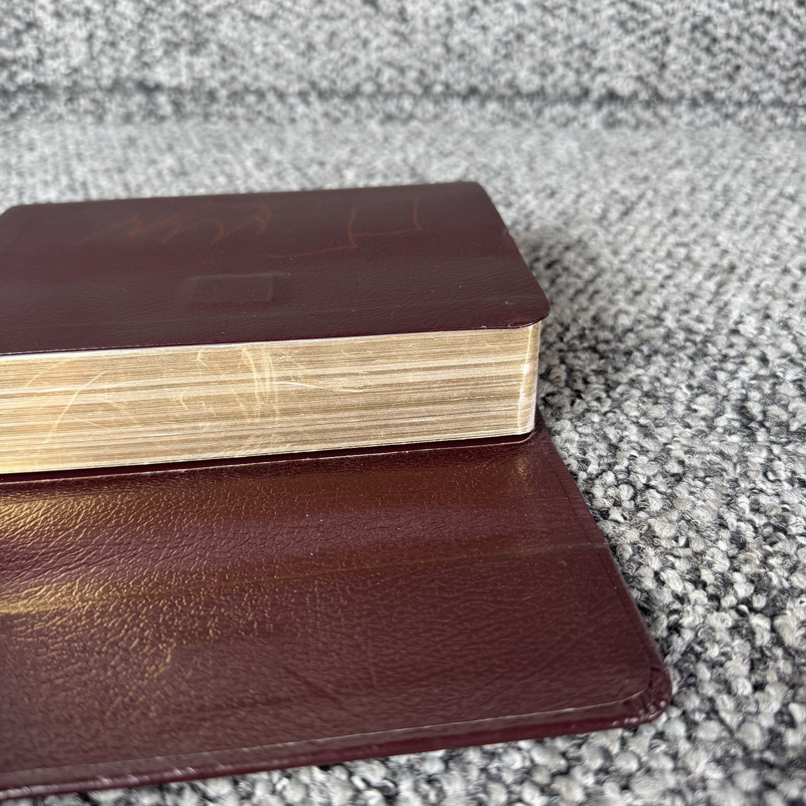 KJV Holy Bible Hendrickson Reference Edition Burgundy Bonded Leather Magnetic
