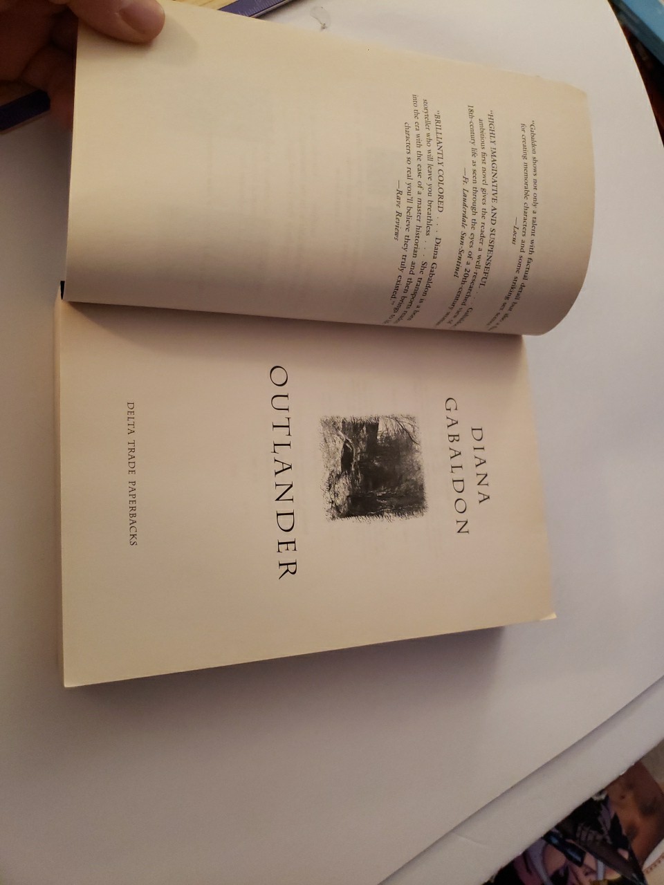 Outlander Ser.: Outlander : A Novel by Diana Gabaldon (1998, Trade Paperback)