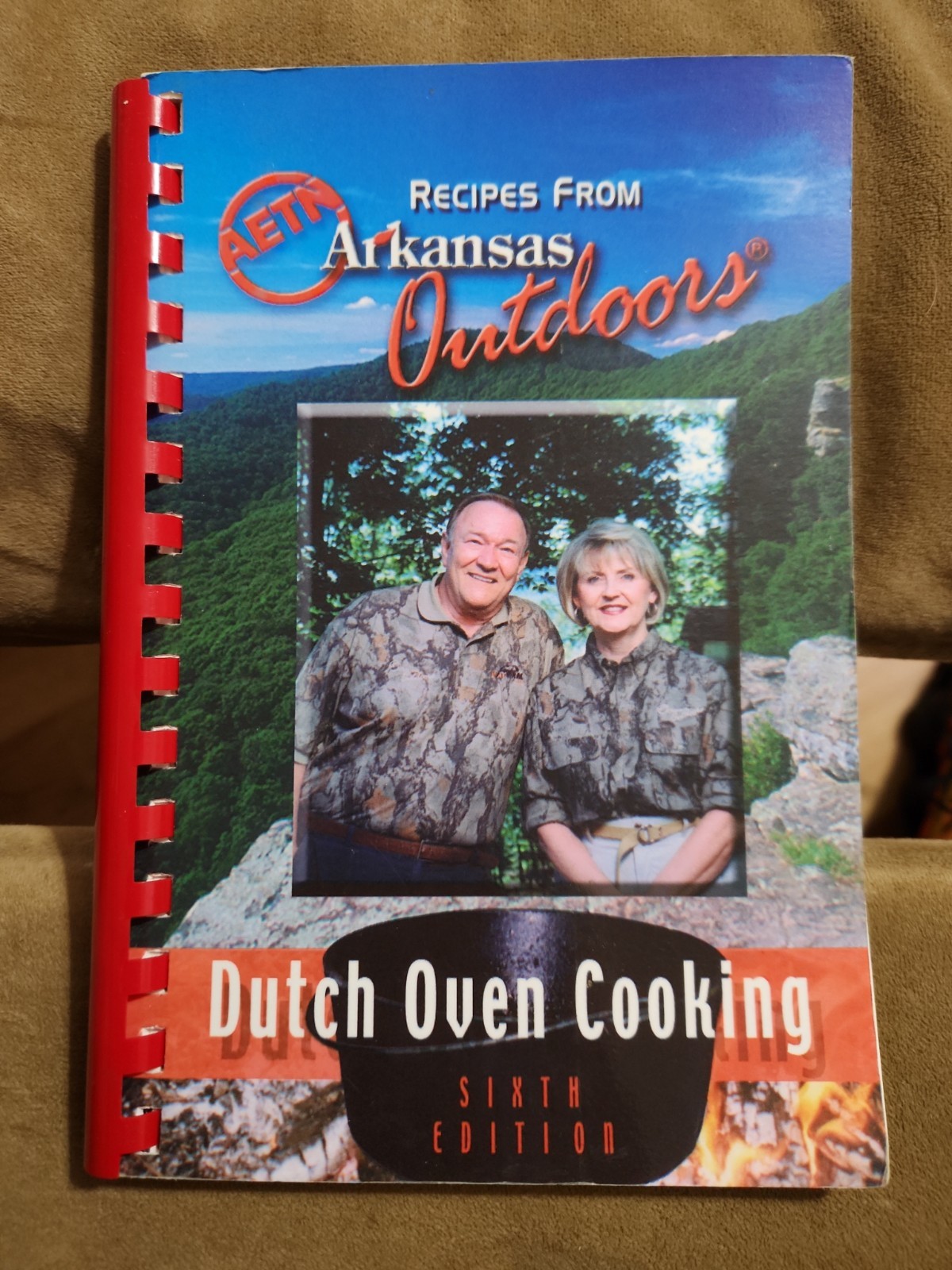 AETN Recipes From Arkansas Outdoors Dutch Oven Cooking 6th Edition Cook Book