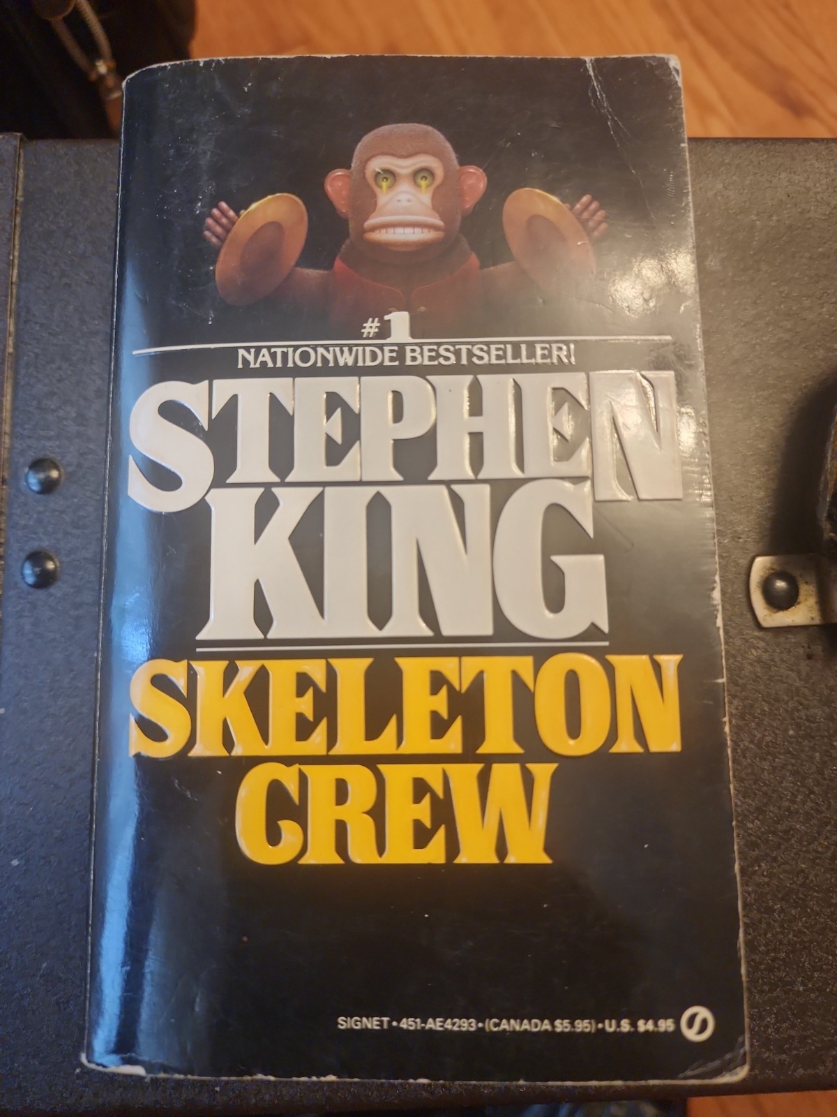 Skeleton Crew by Stephen King, First Signet Printing 1985 Paperback HORROR