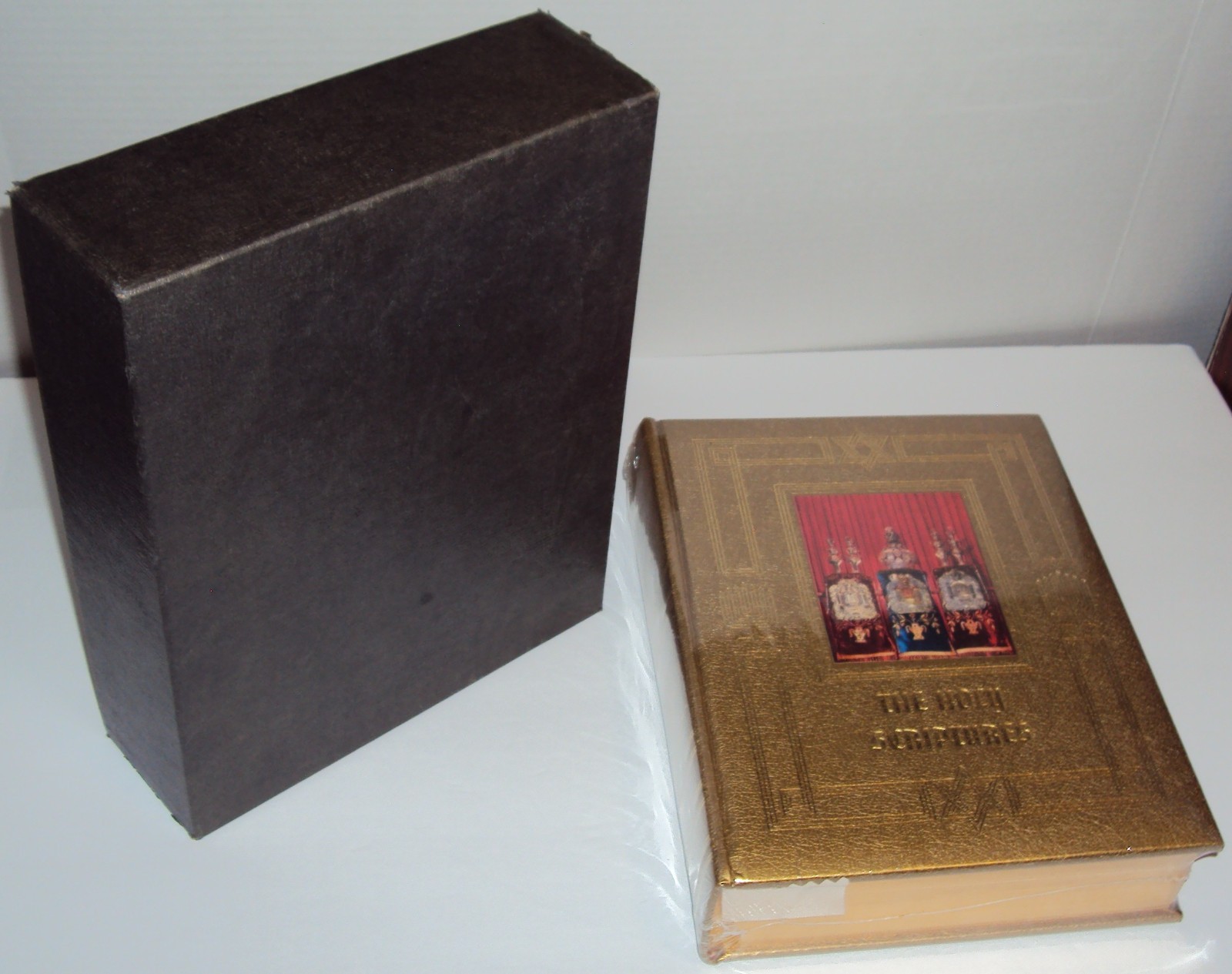 The Holy Scriptures Jewish Family Bible Masoretic Text Menorah Press Gold Sealed