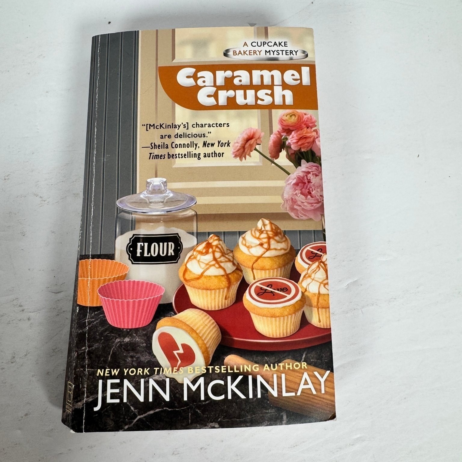 Jenn McKinlay Cupcake Bakery Mystery Series Books 1-4 Lot Cozy Fiction Paperback