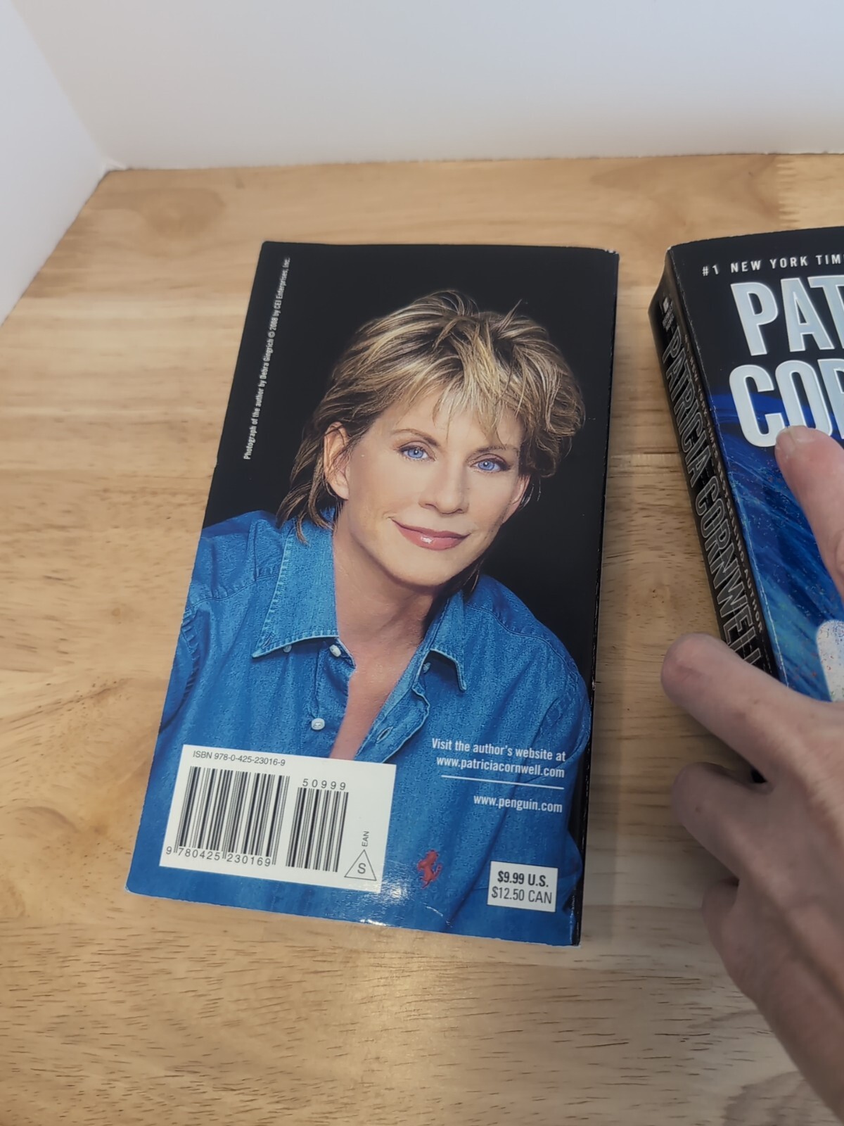 Patricia Cornwell Book Lot Dust, Scarpetta And Cruel & Unusual