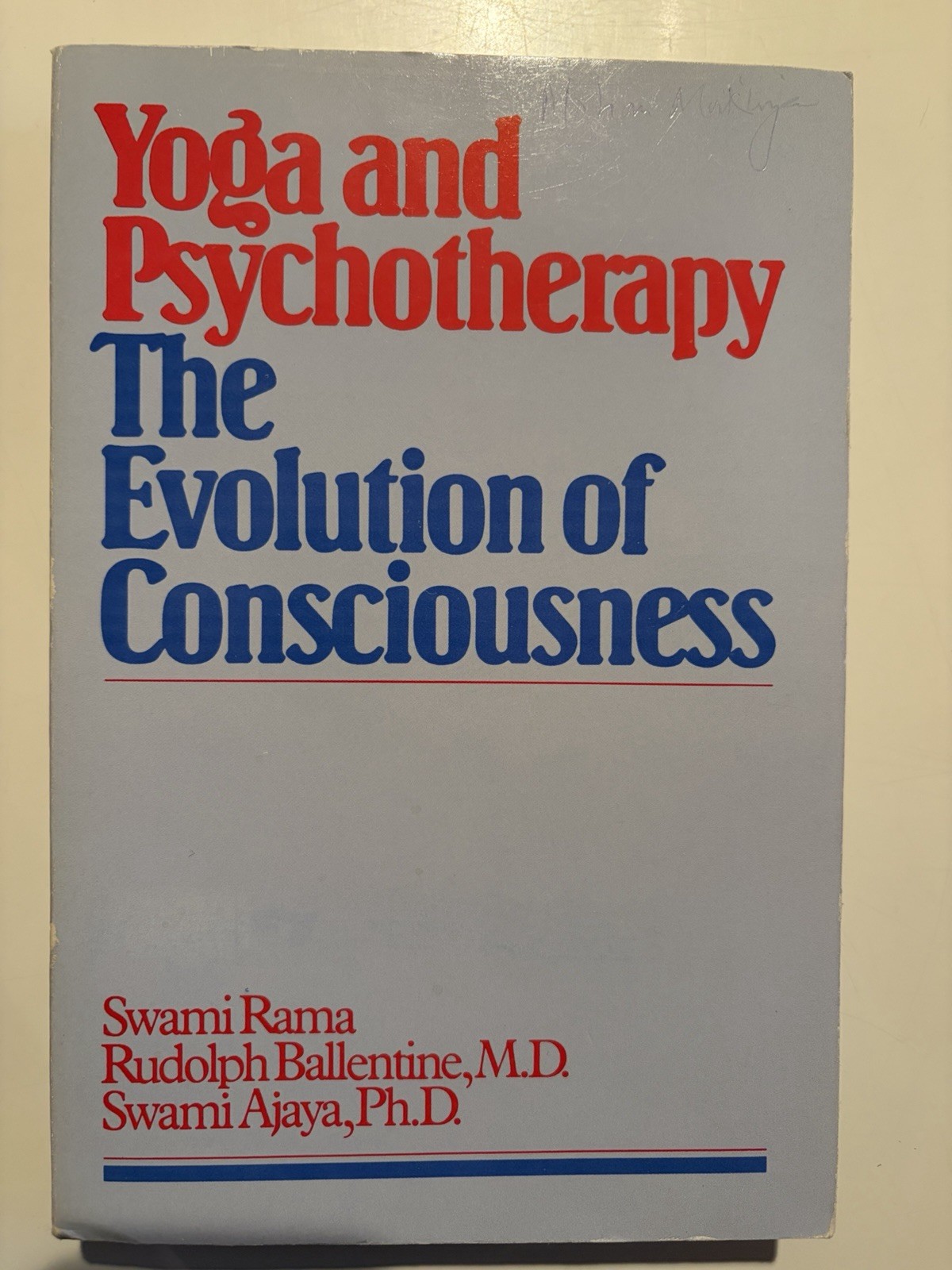 Popular Yoga Asanas by Swami Kuvalayananda (Hardcover)