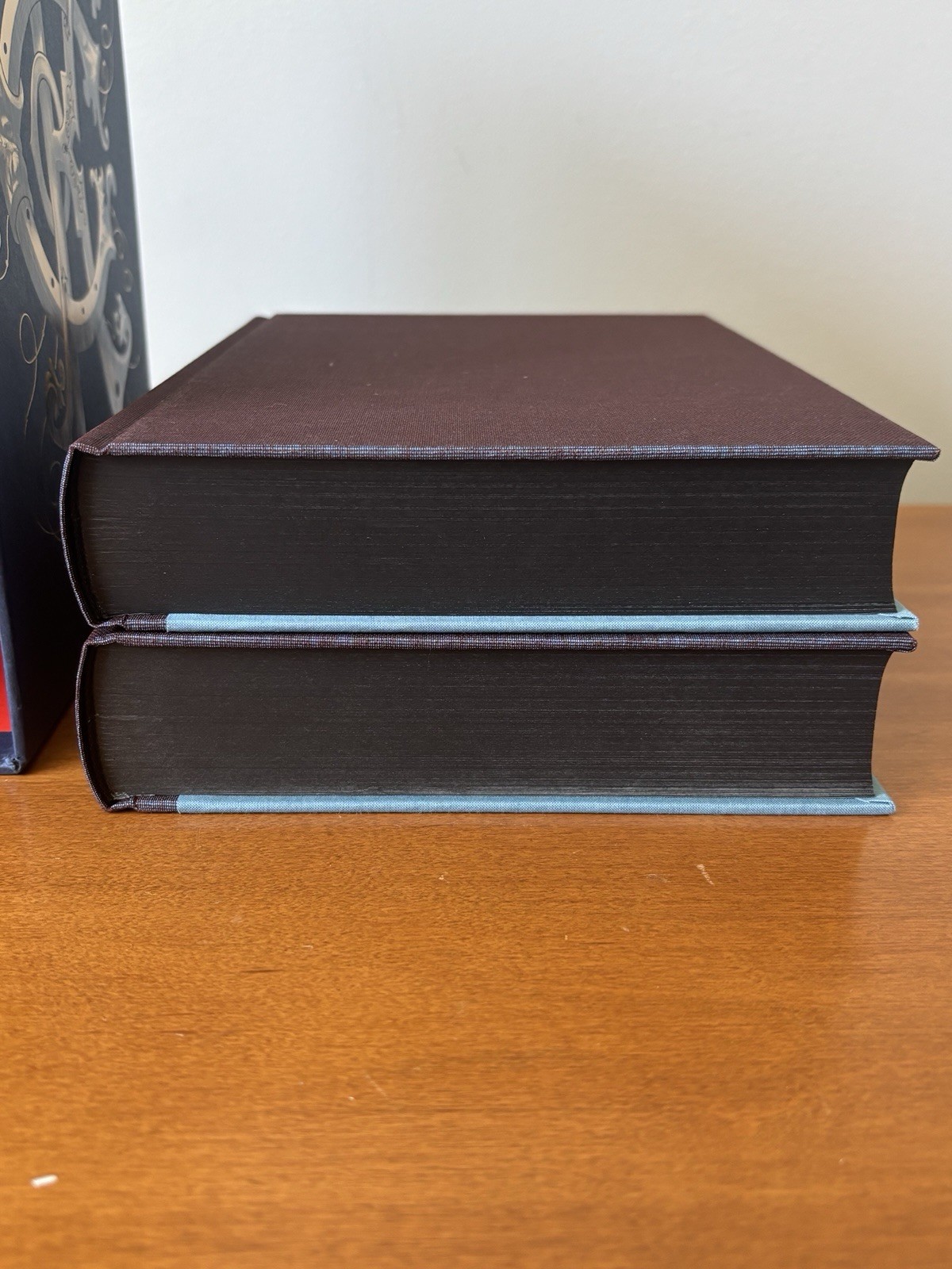 Folio Society A CLASH OF KINGS by GEORGE RR MARTIN – #2 in A SONG OF ICE & FIRE