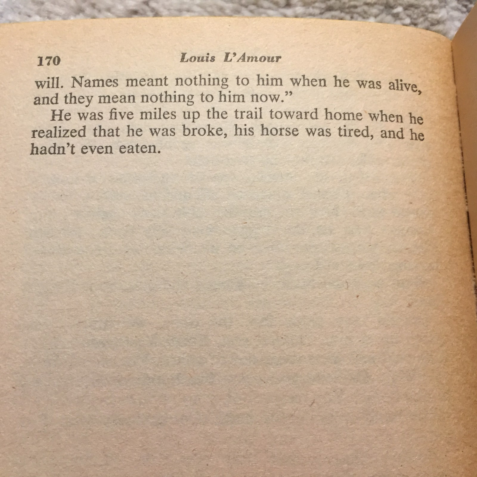 Borden Chantry Louis L’Amour 1977 Bantam Books Small Town Manhunt Justice