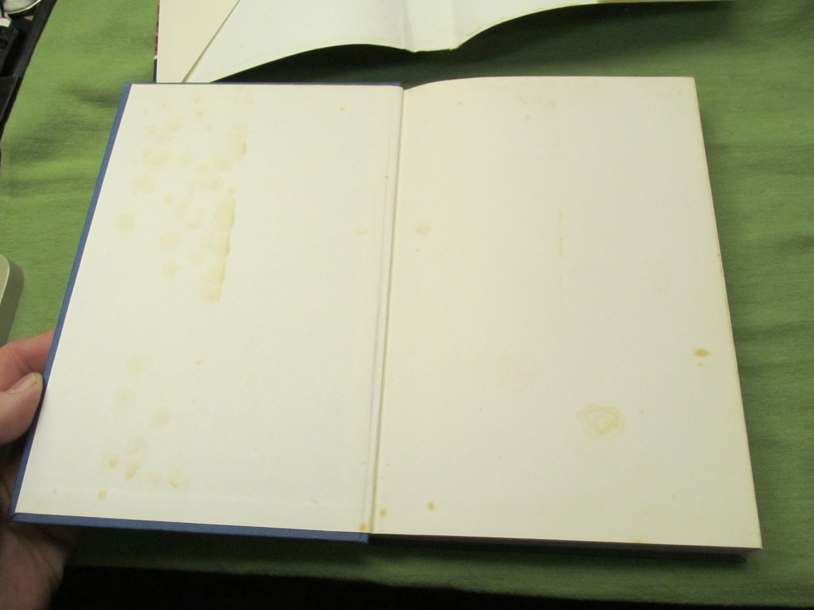 Pictorial History of the Machine Gun by FWA Hobart – 1972 – Drake Publishers