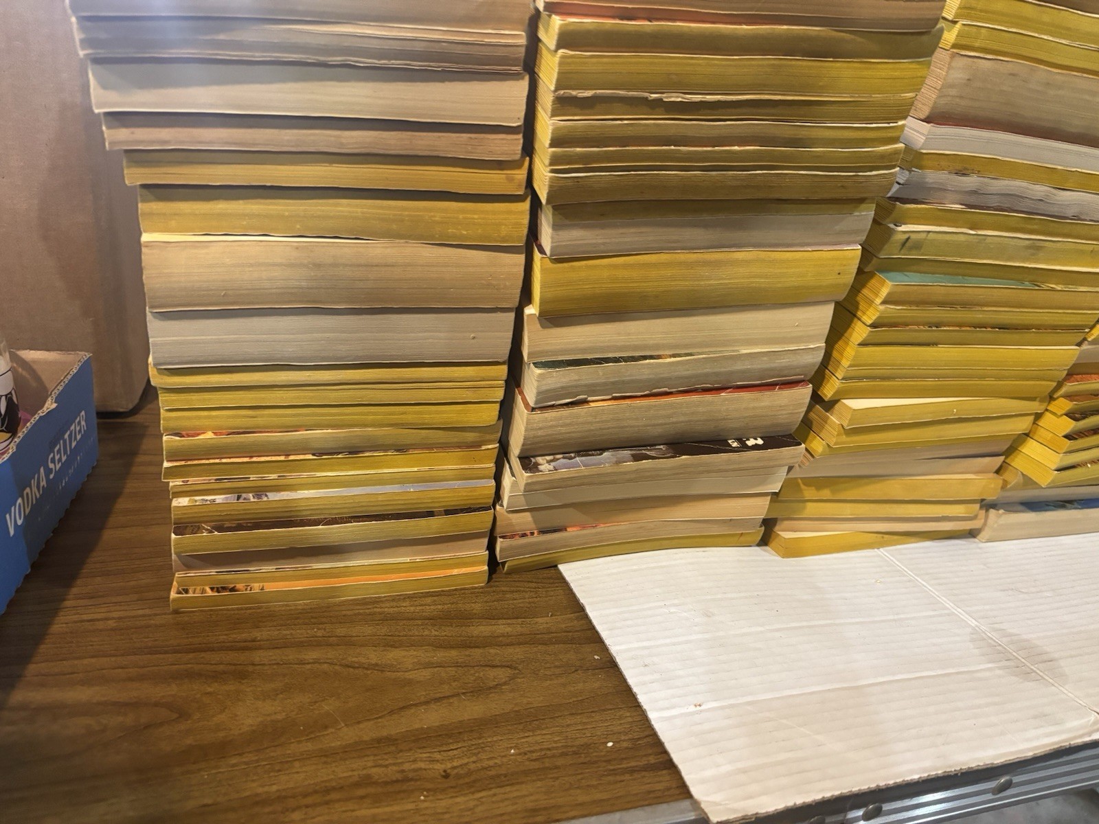 Huge Louis L’Amour Lot of 150 Western Paperback Books Vintage Collection