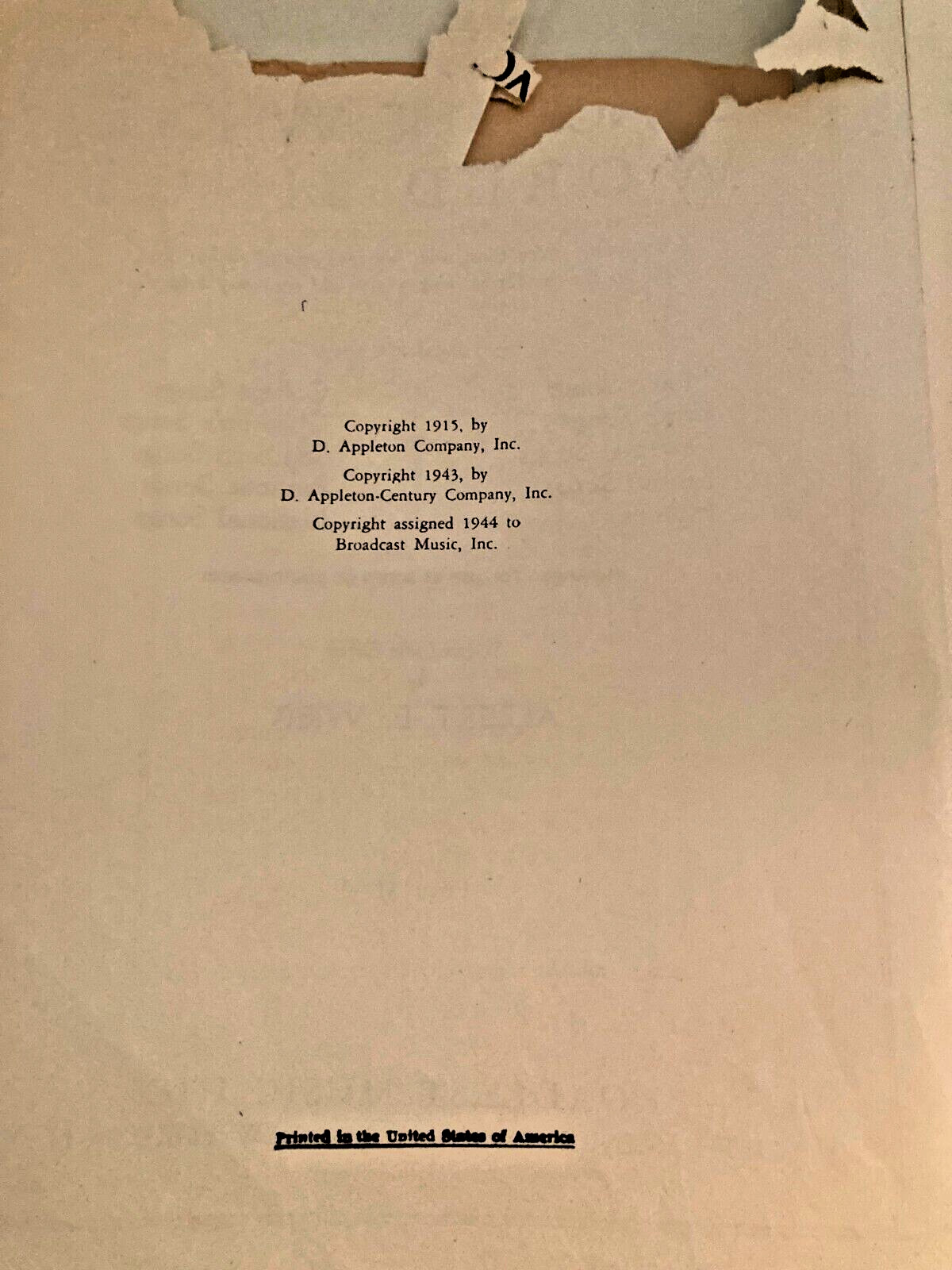 SONGS THE WHOLE WORLD SINGSSELECTED AND EDITED BY ALBERT E. WIER PB 1944