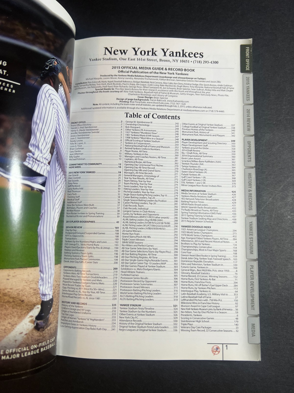 2015 New York Yankees Official Media Guide & Record Trade Paperback Book
