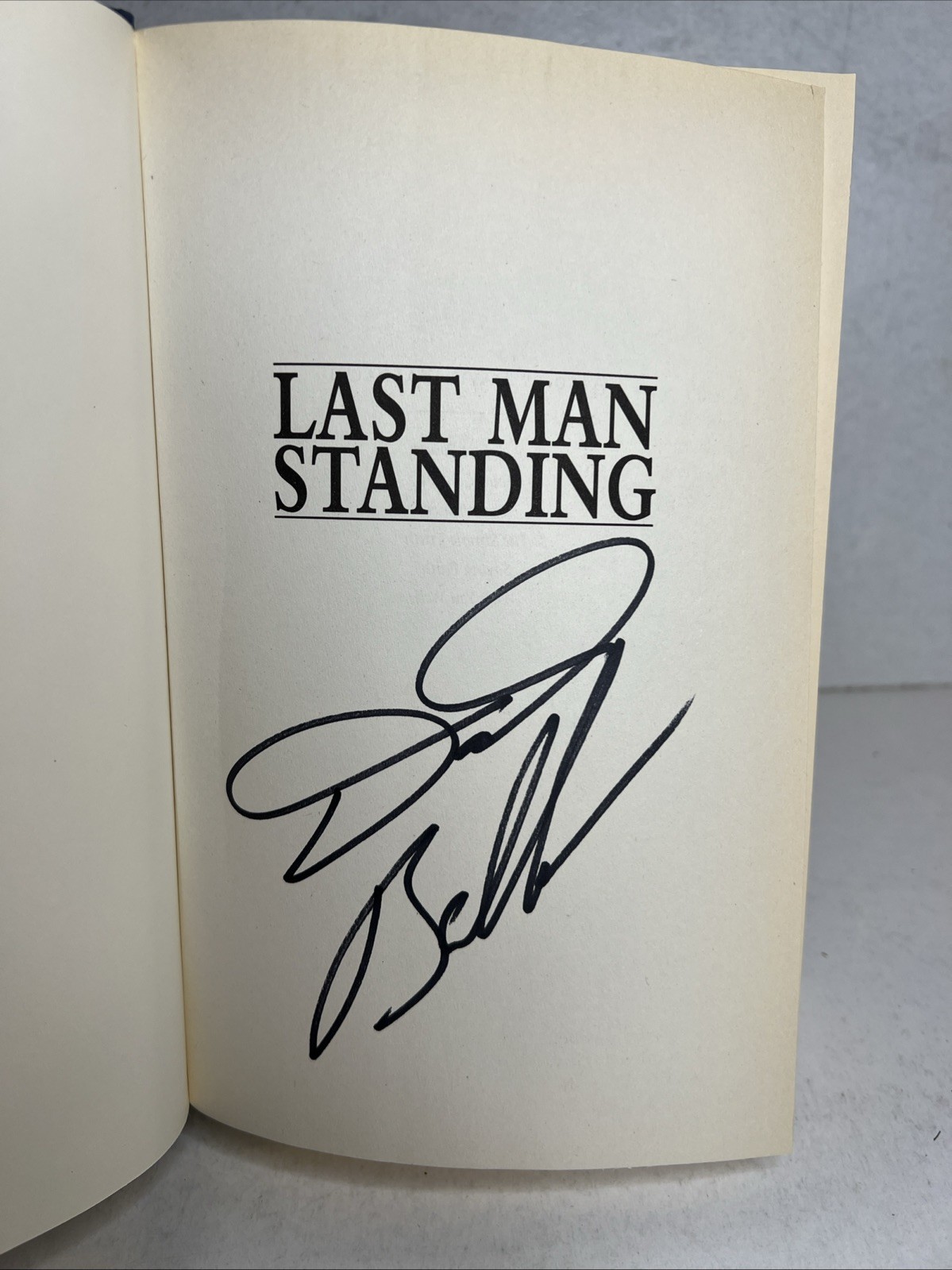 Last Man Standing by David Baldacci (2001, Hardcover) SIGNED 1st/1st B211