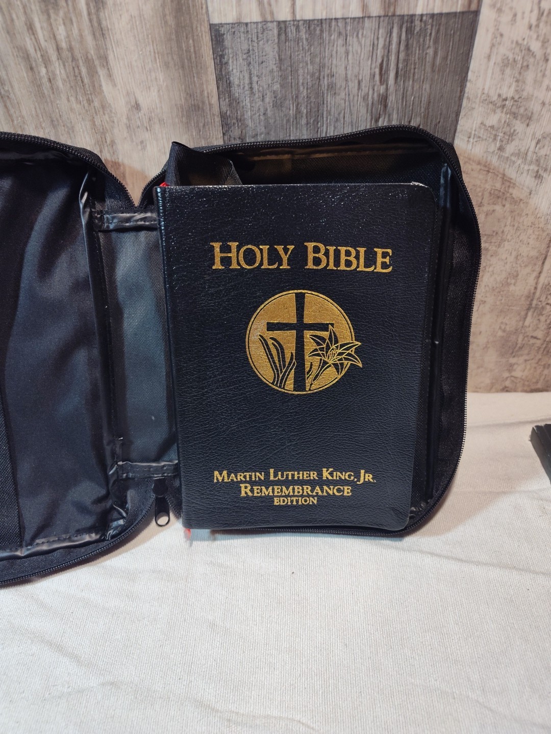 Holy Bible Martin Luther King Remembrance Edition With Eagle Case