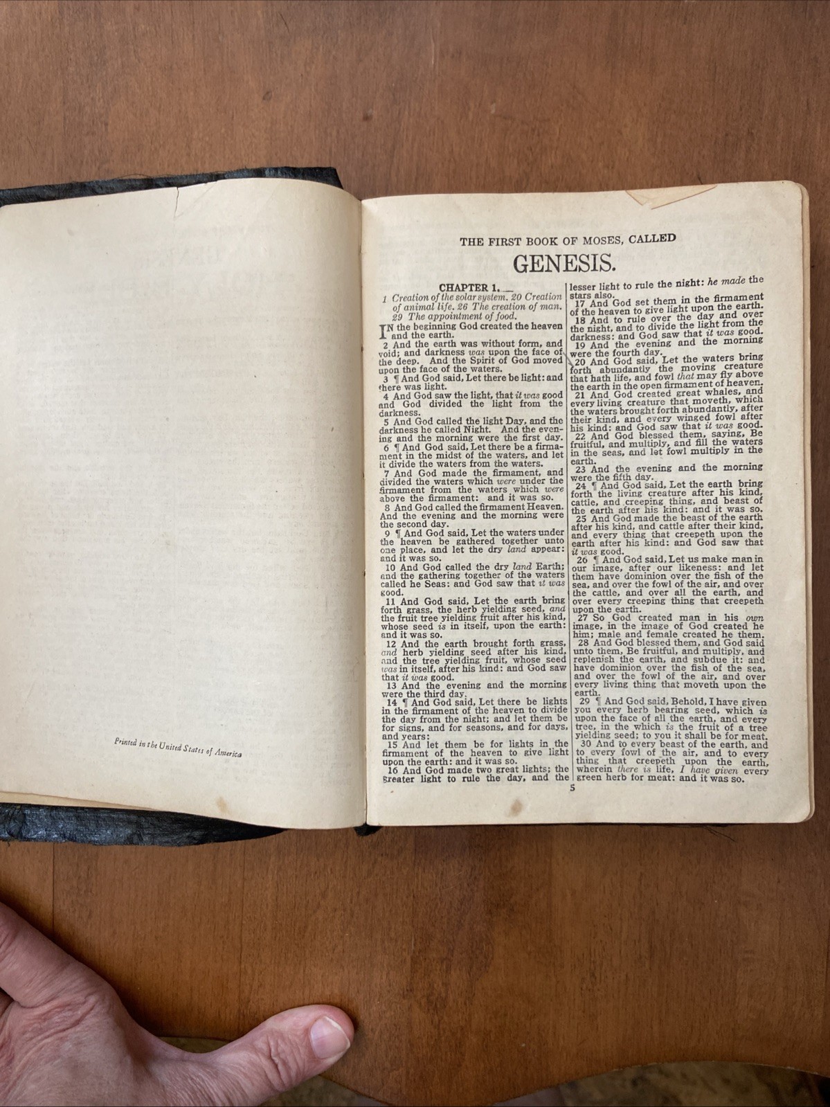 Vintage Holy Bible King James World Syndicate Publishing Company 30’s or 40’s