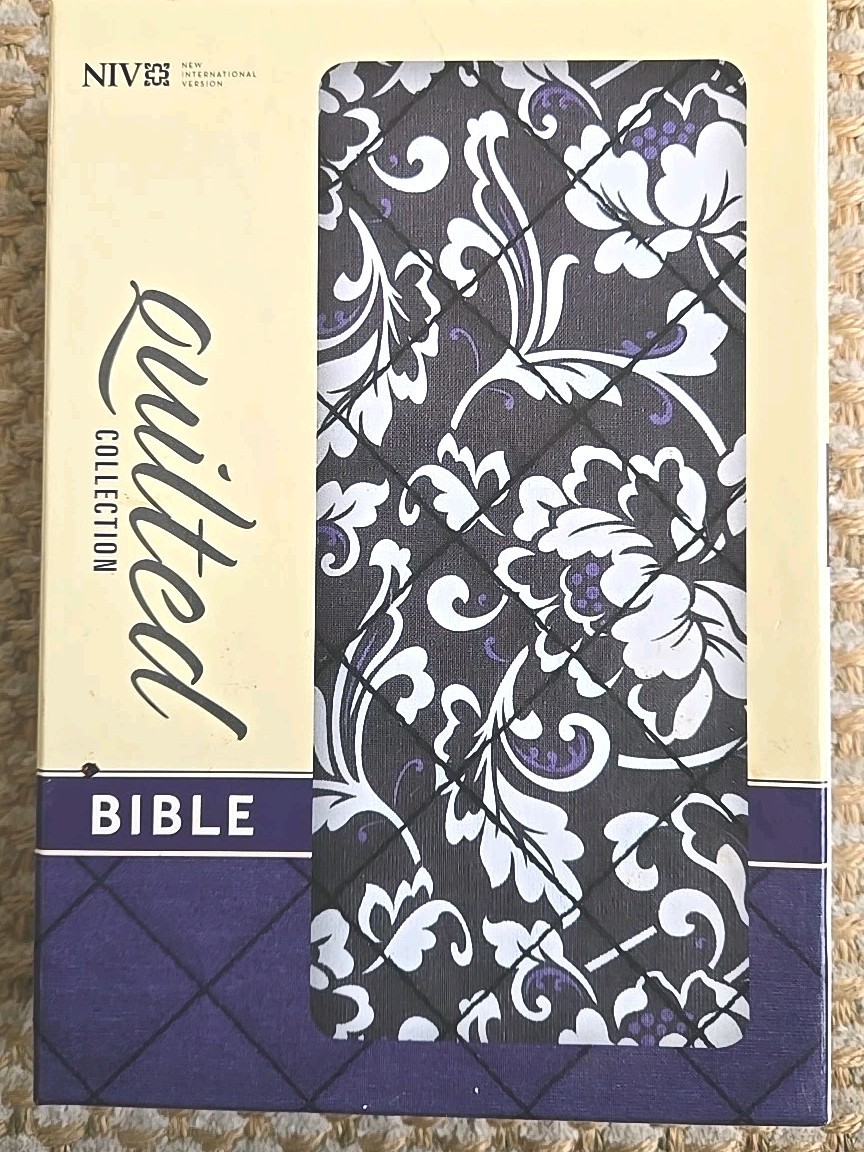 NIV QUILTED COLLECTION BIBLE, COMPACT By Zondervan
