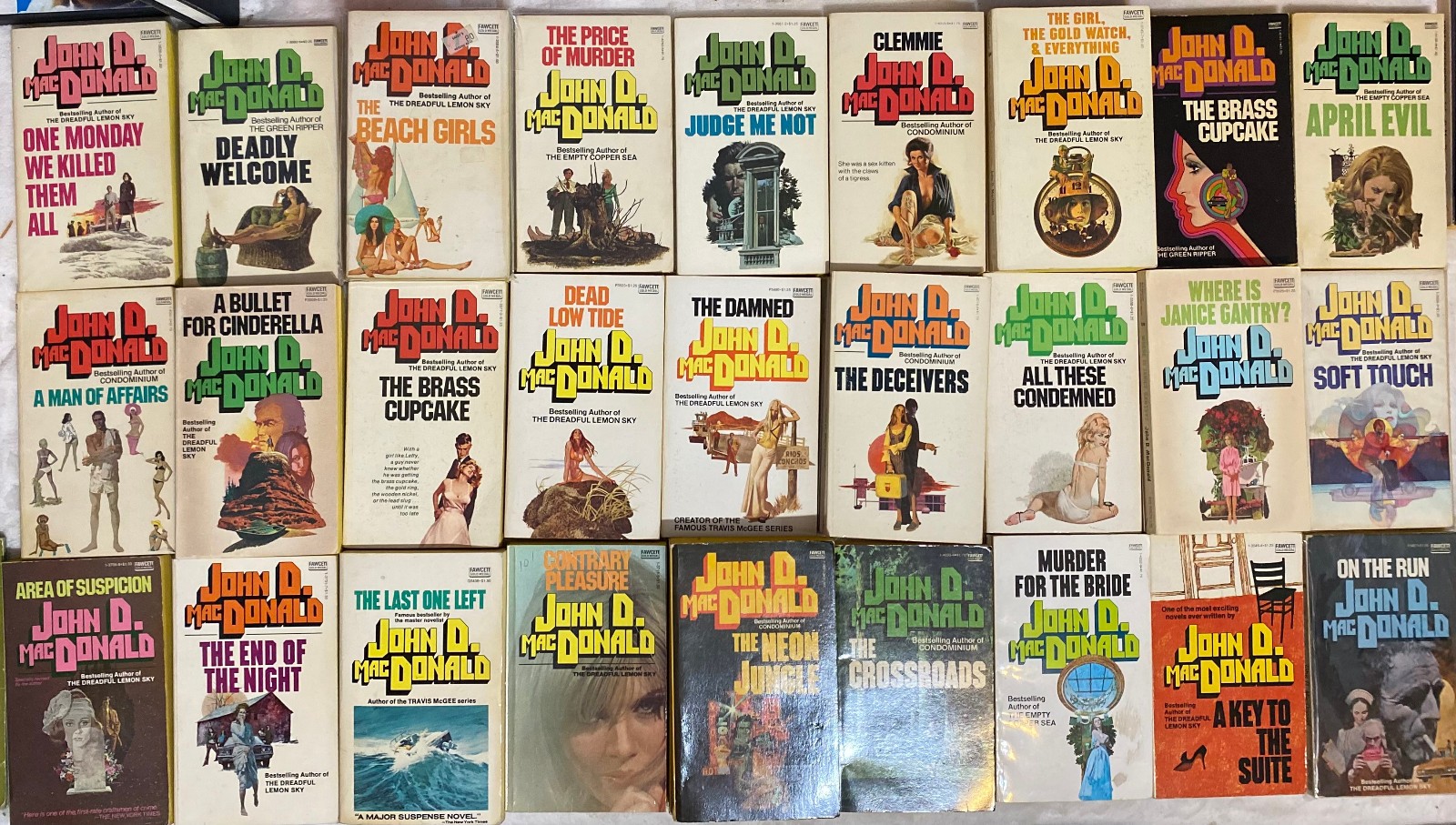 Travis McGee JOHN D MACDONALD LOW Flat Rate Shipping 4 AS MANY GOOD PB U WANT #1