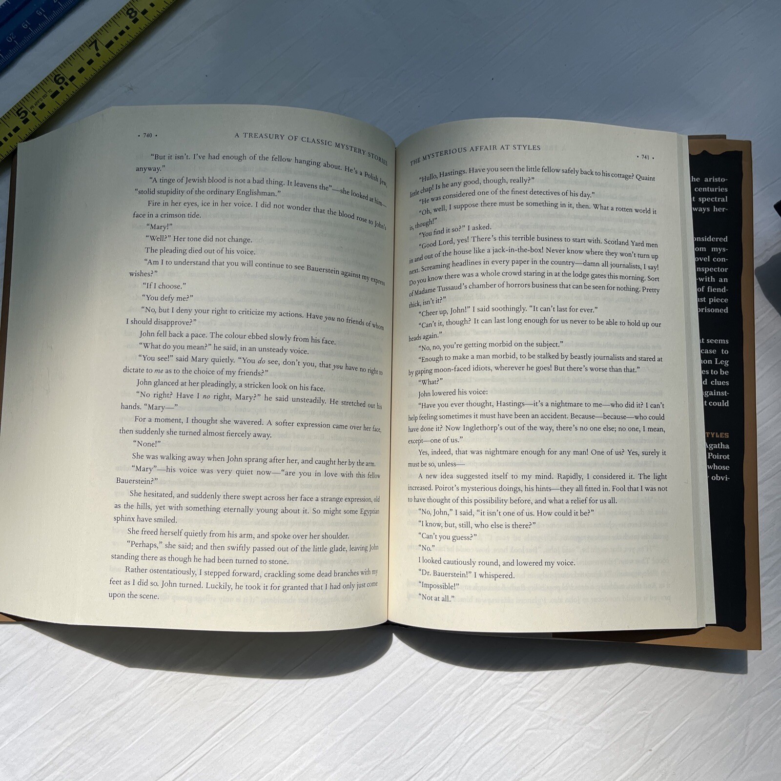 A Treasury of Classic Mystery Stories (Hardcover)