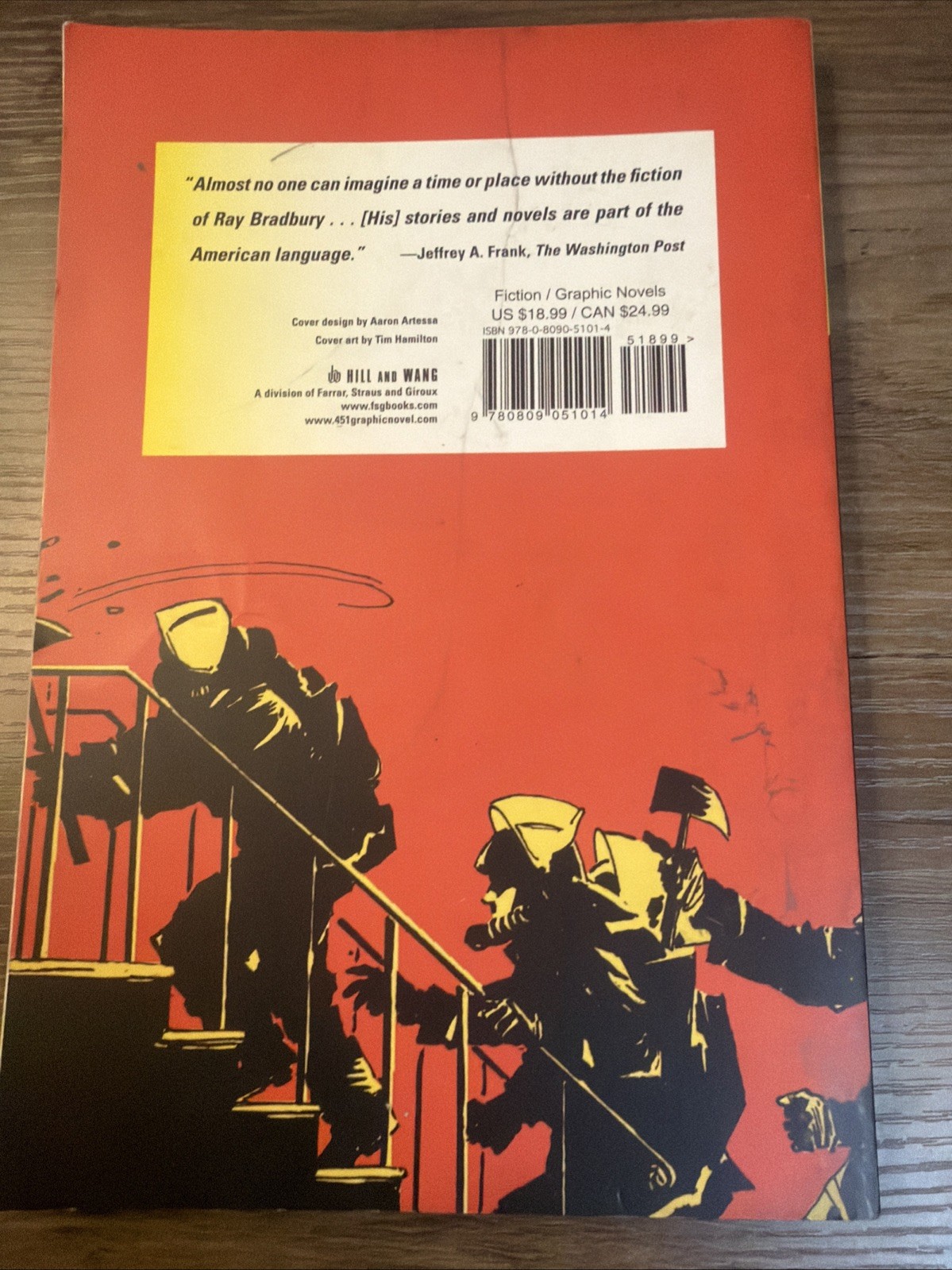 Fahrenheit 451: The Authorized Adaptation Ray Bradbury 1st Ed Tim Hamilton 2009