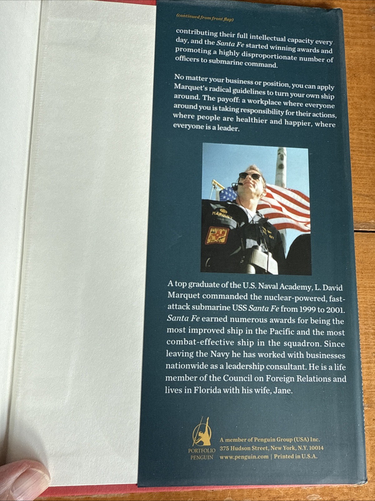 Turn the Ship Around! A True Story Followers Into Leaders HBDJ By David Marquet