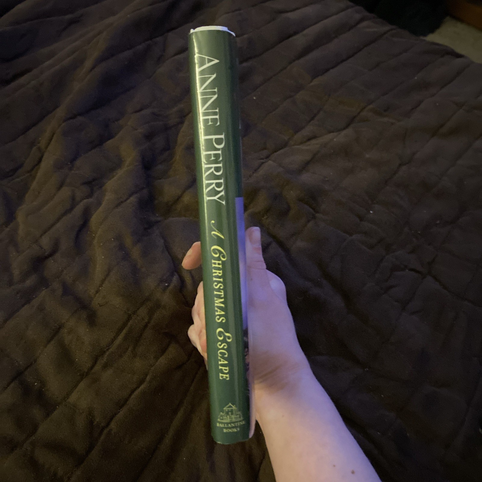 A Christmas Escape Novel Written By Anne Perry Hardcover 157 Pages