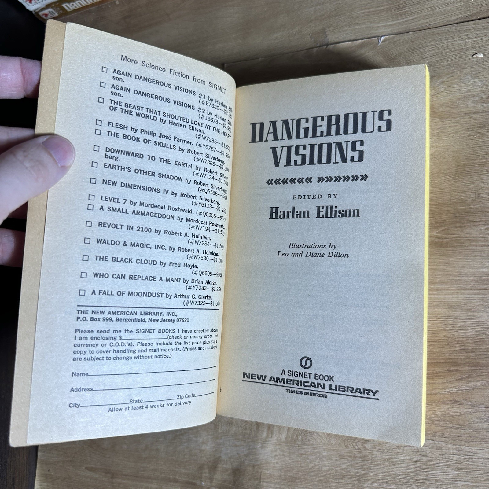 Dangerous Visions Harlan Ellison Signet Vintage Paperback Short Story Anthology